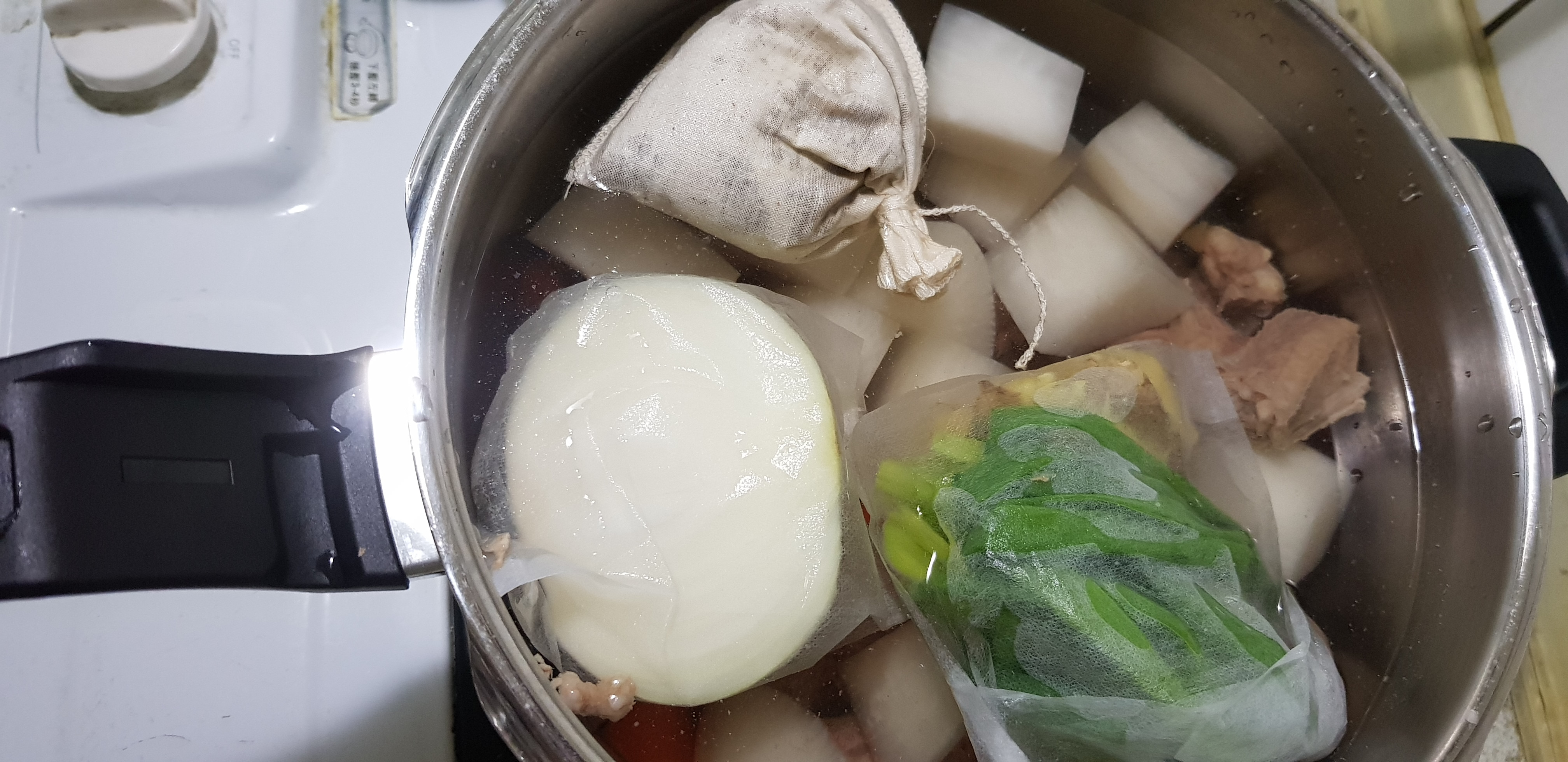WMF快力鍋體驗~原來使用壓力鍋這樣簡單的第 13 張圖片