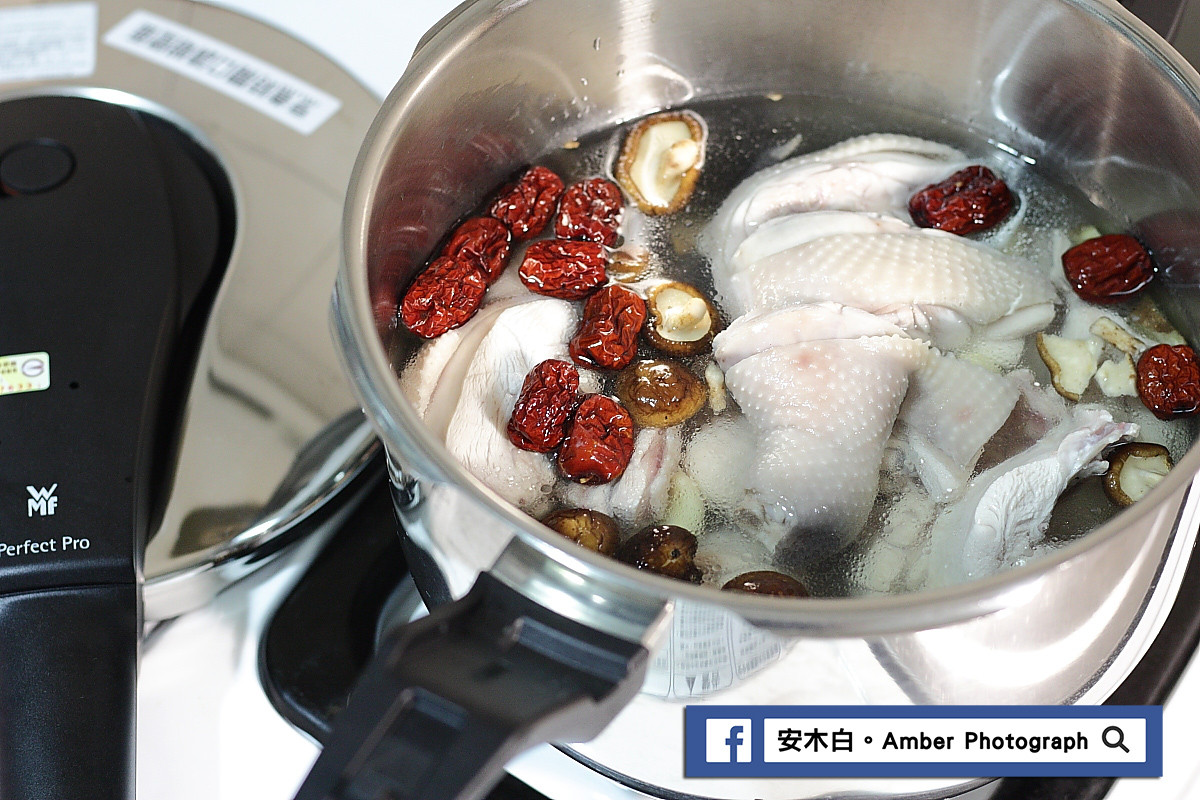 德國WMF快力鍋讓「蕃茄燉牛腩+紅棗香菇雞湯」輕鬆上桌的第 7 張圖片