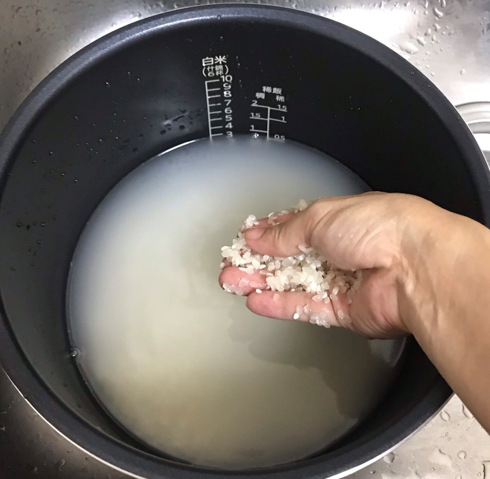 虎牌微電腦炊飯電子鍋~CP值超高的電子鍋的第 1 張圖片