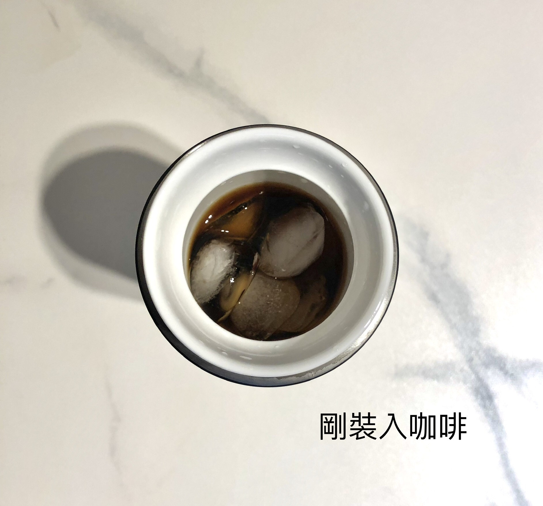 出門在外好夥伴 :SWANZ 陶瓷保溫彈跳杯的第 5 張圖片