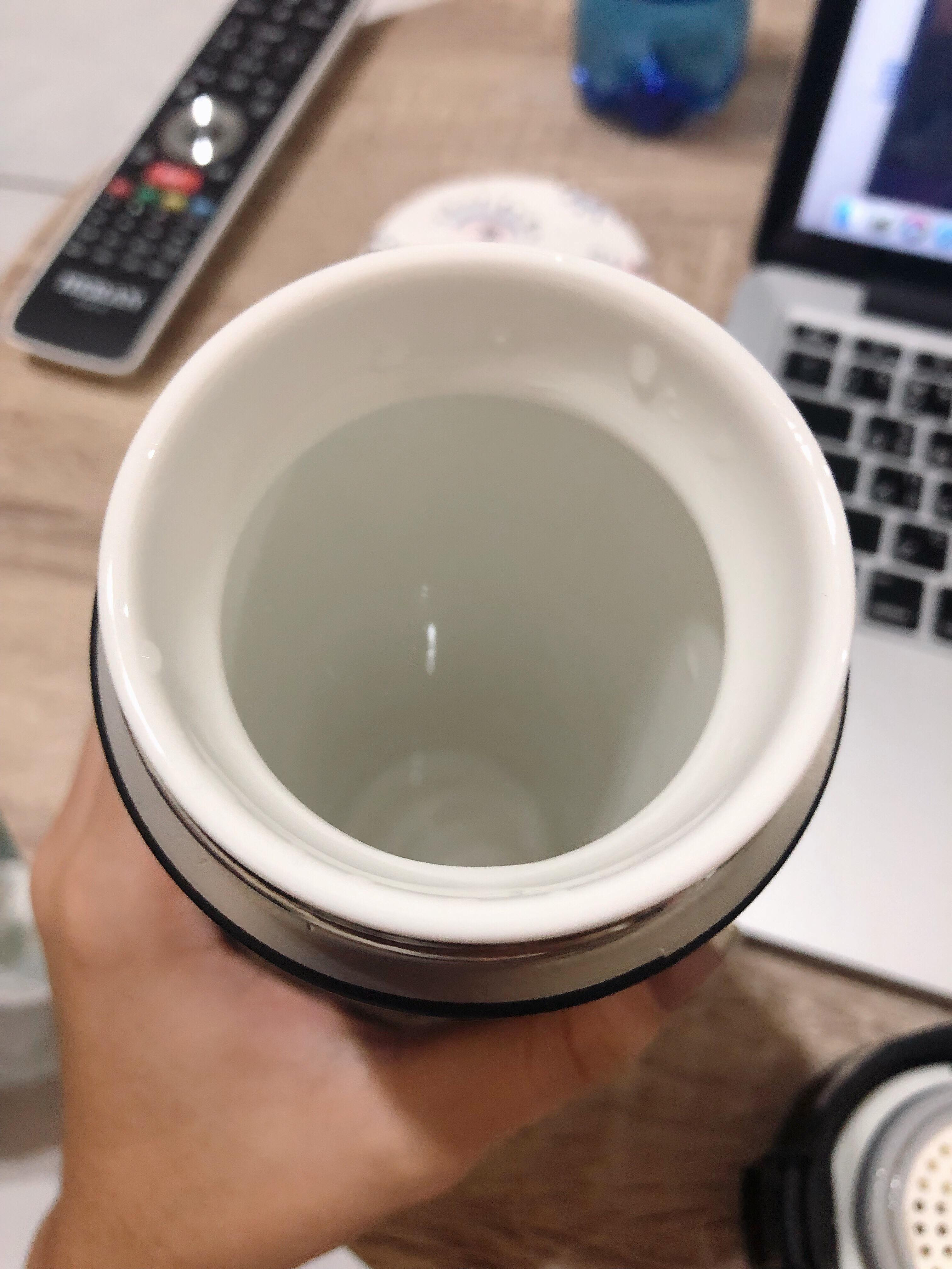 Swanz 陶瓷保溫杯 - 是否能夠留住氣泡水的氣泡?的第 4 張圖片