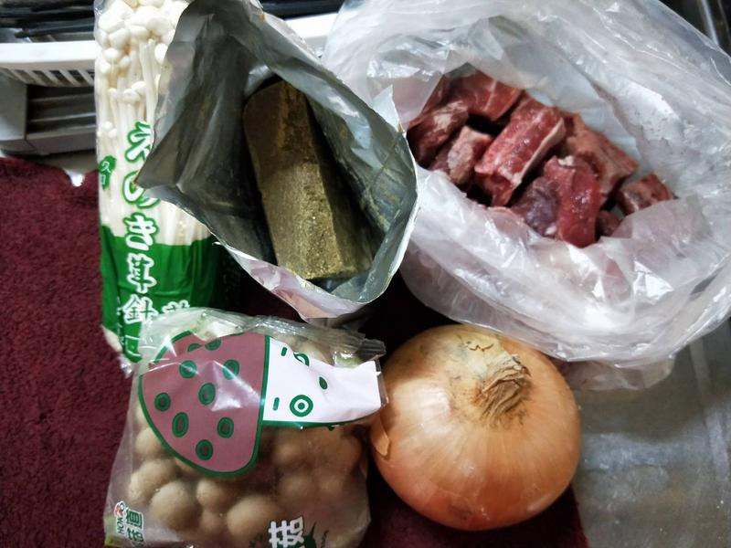 飛利浦智慧萬用電子鍋之養生菇菇咖哩牛肉的第 1 張圖片