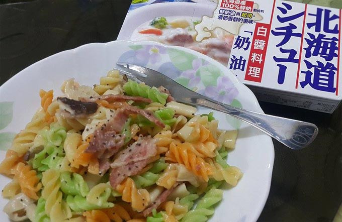 電鍋版義大利麵【好侍北海道白醬料理】