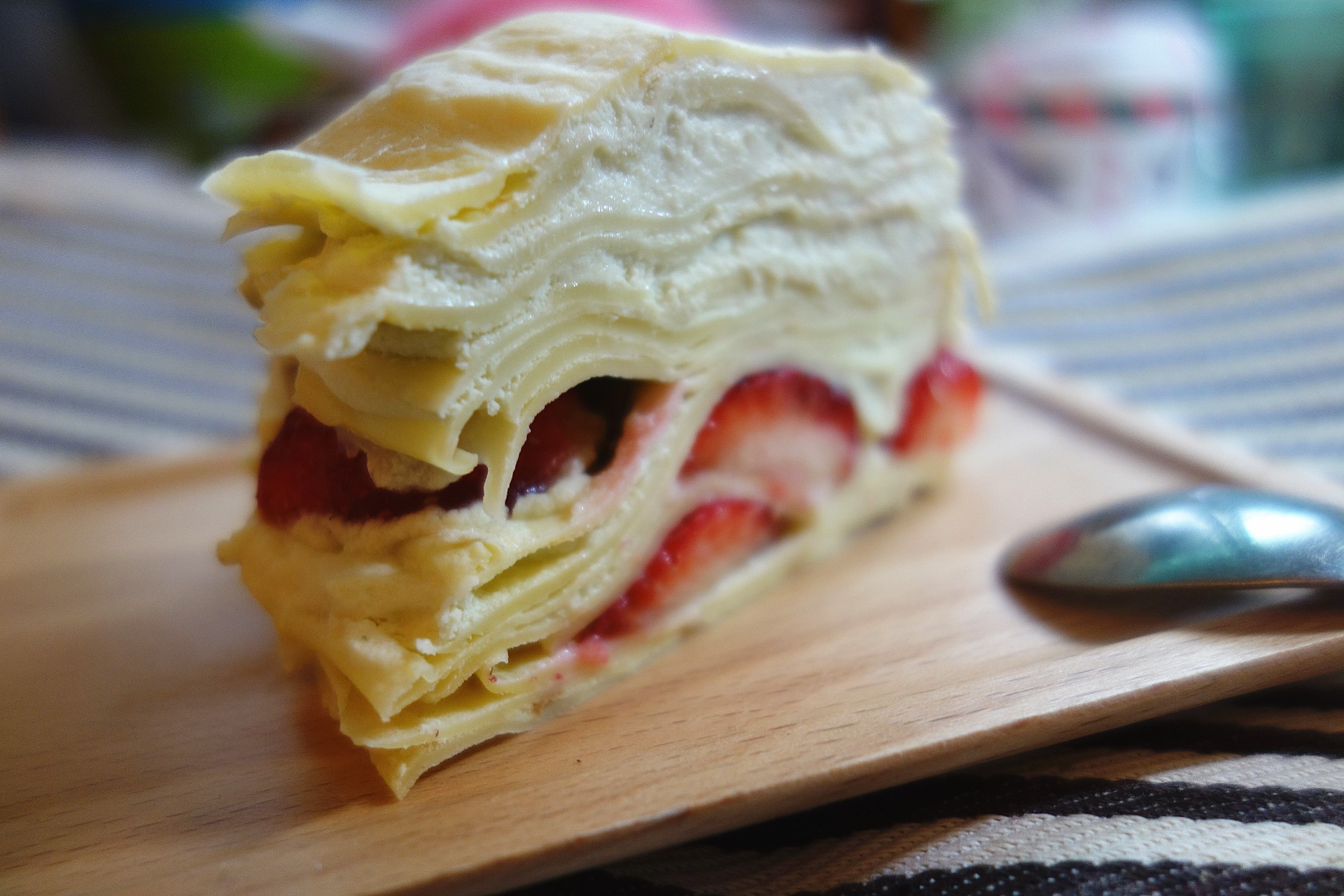 草莓千层蛋糕图片