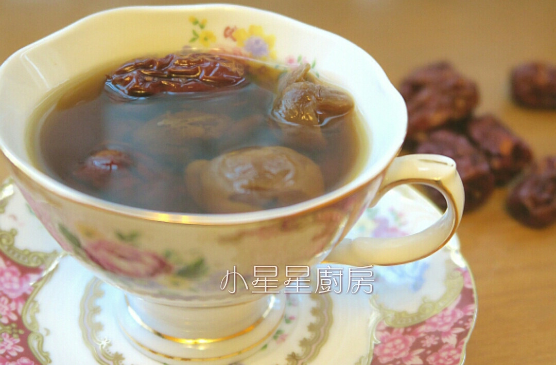養顏美容又溫暖的桂圓紅棗茶
