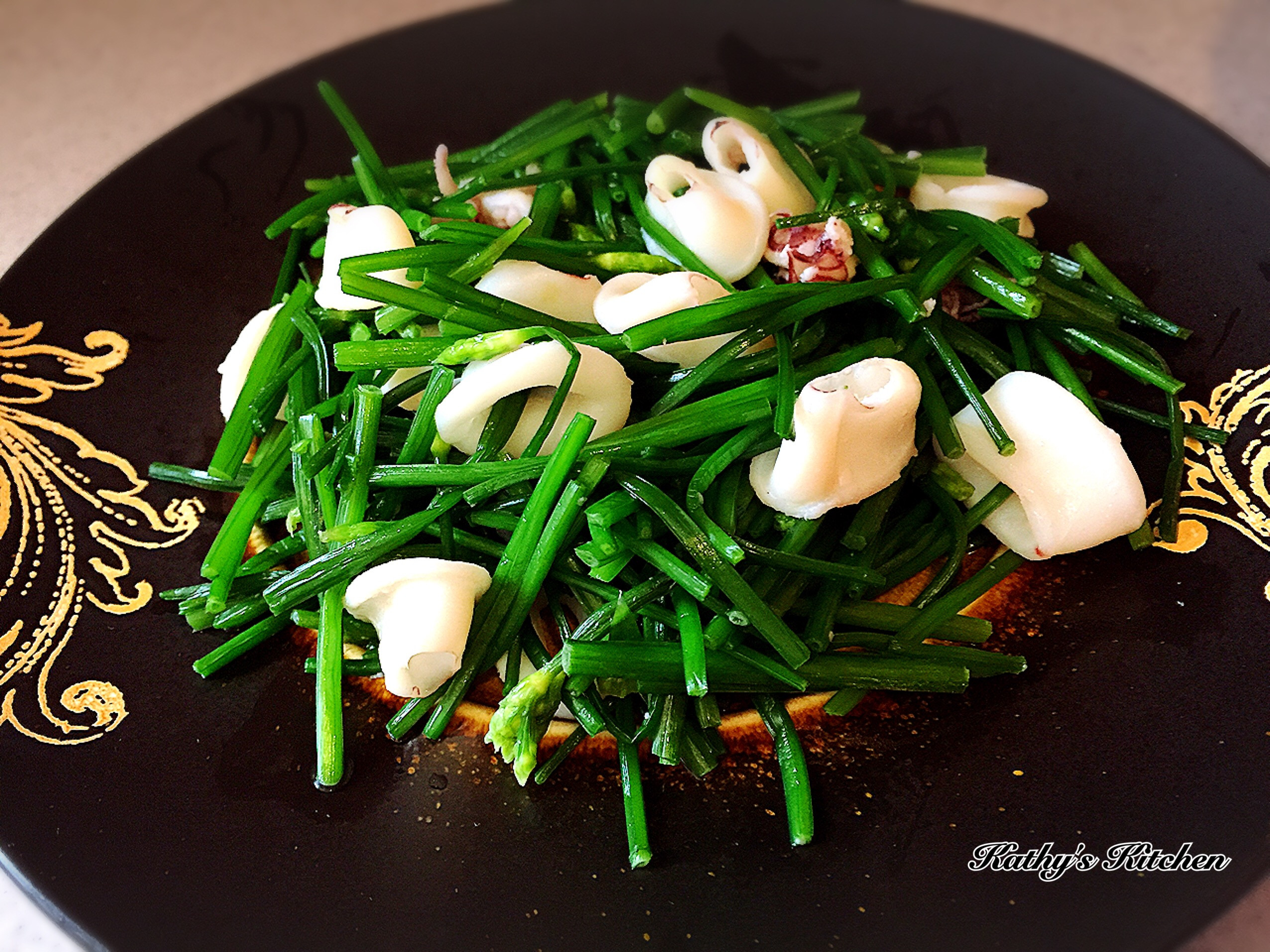 家常菜 韭菜花炒花枝 By 凱茜媽咪の廚房 愛料理