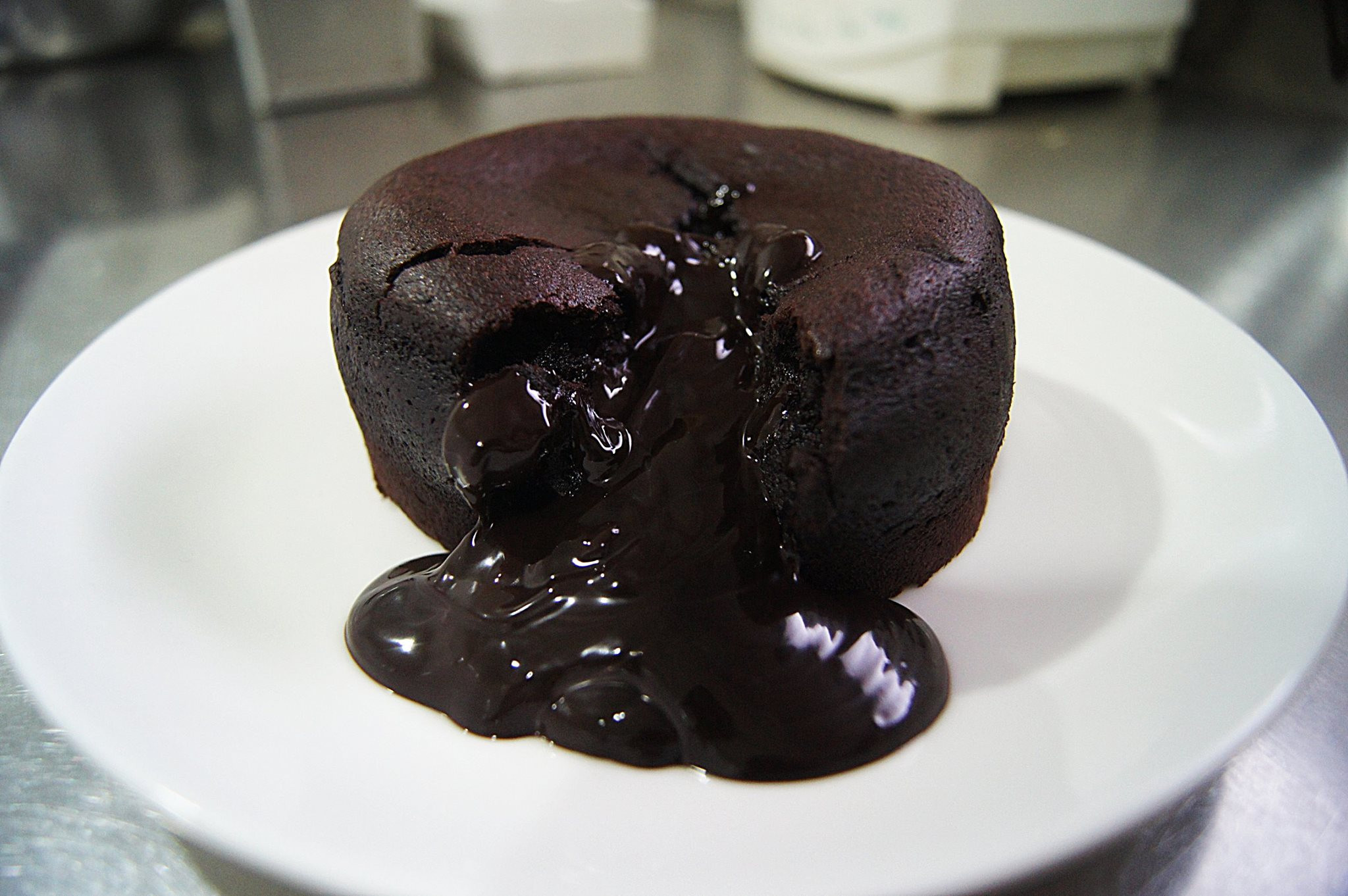 巧克力熔岩蛋糕怎么做_巧克力熔岩蛋糕的做法_豆果美食