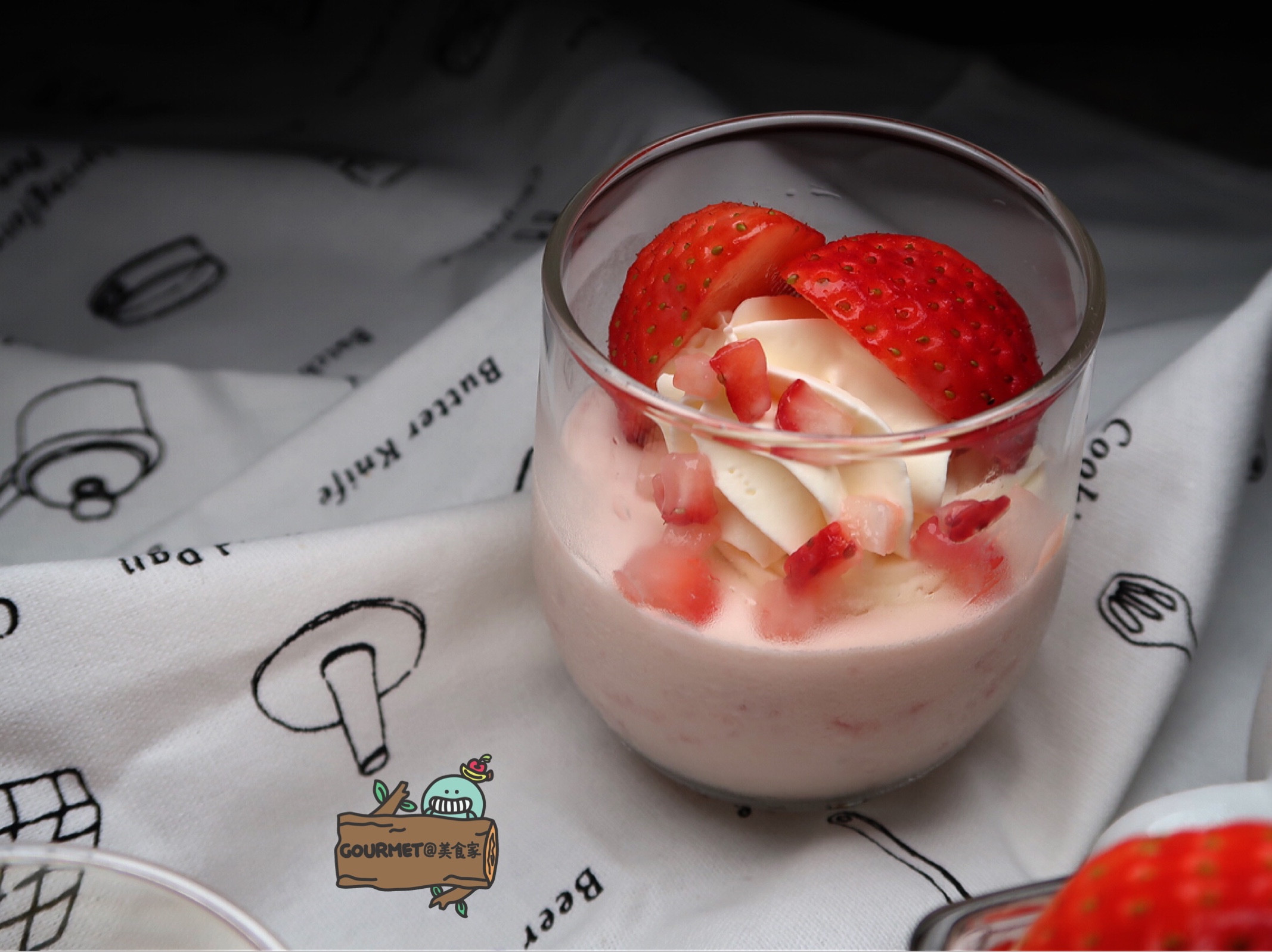 草莓乳酪慕斯蛋糕（低脂低糖健康版） by 貓糧貓娘 | 靚太食譜天書