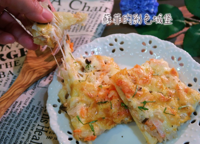 『鮪魚菇菇絲』薄皮披薩
