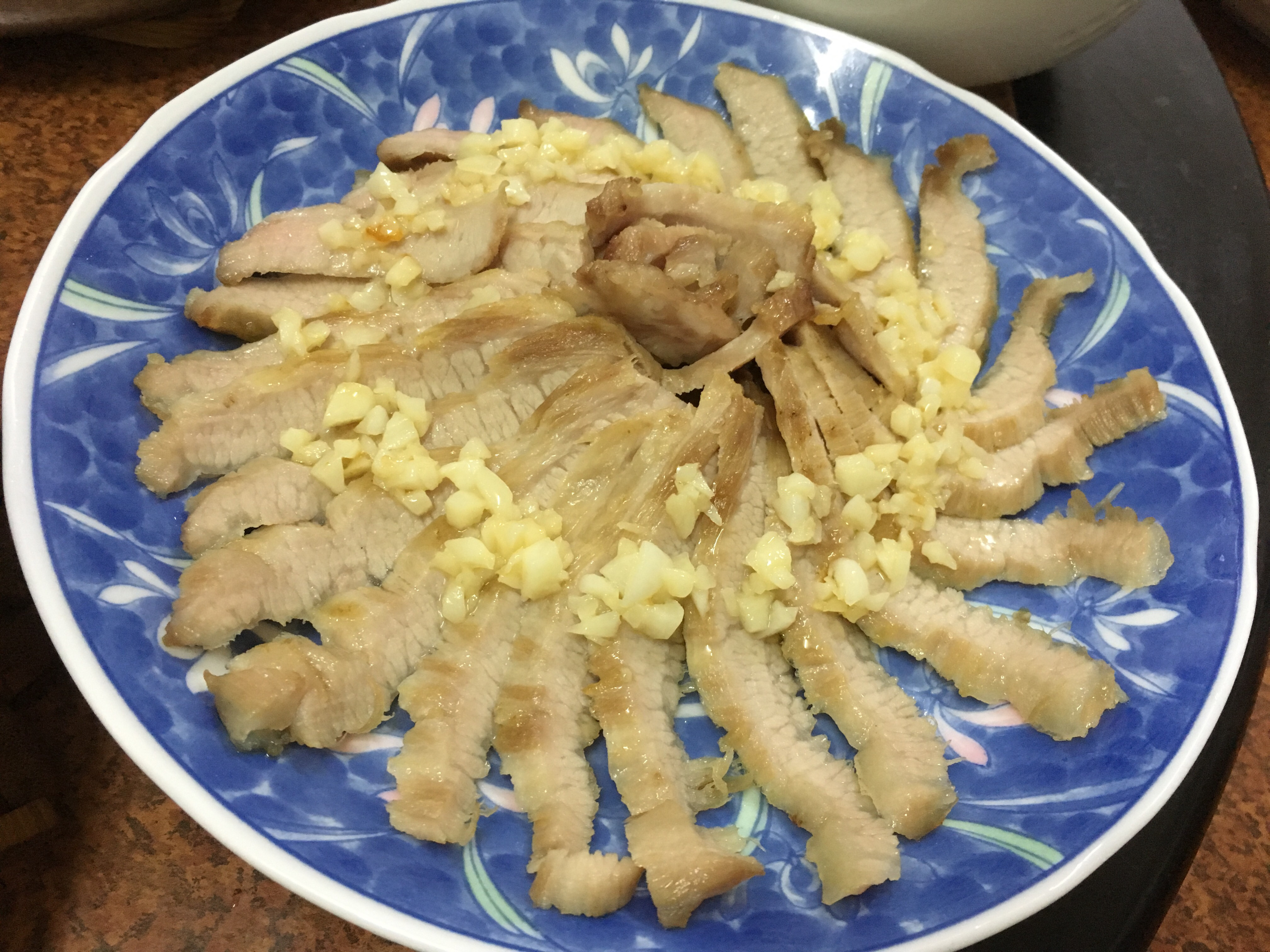 奶油蒜煎松阪豬