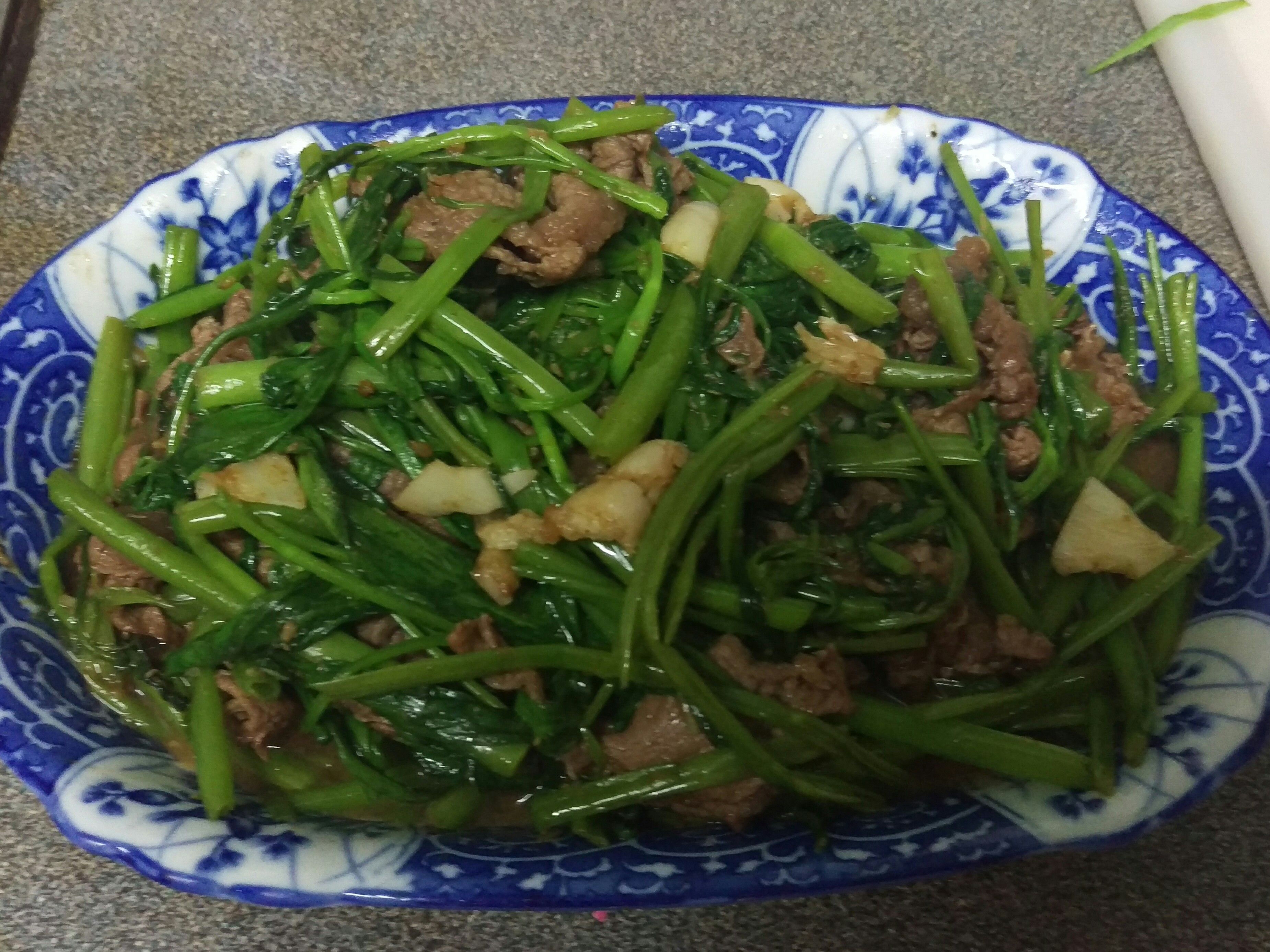 沙茶牛肉炒空心菜
