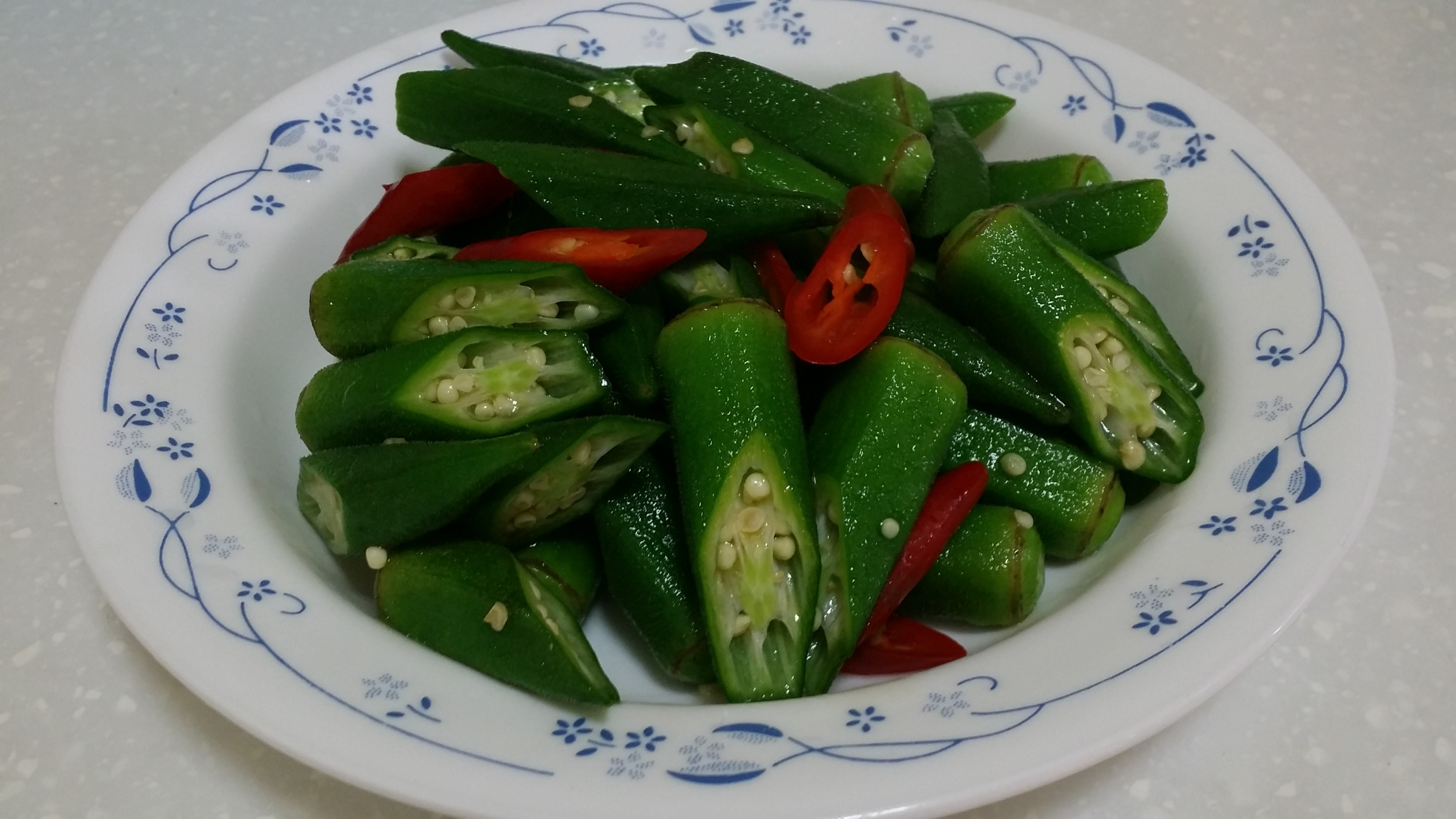 蒜香辣椒豆乾炒秋葵食譜、做法 | 鐵朗的Cook1Cook食譜分享