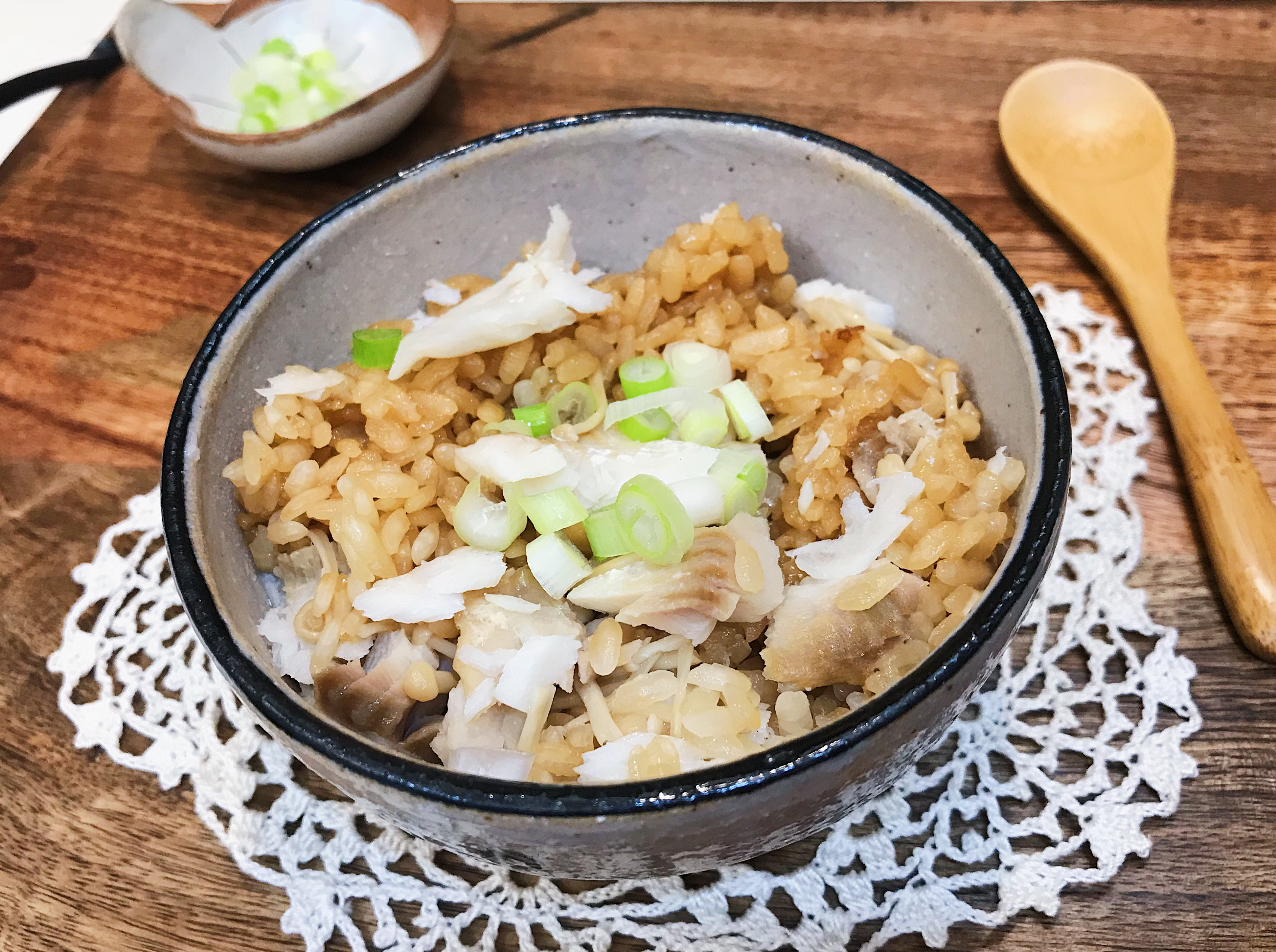 日式鯛魚菇菇炊飯～簡單又快速