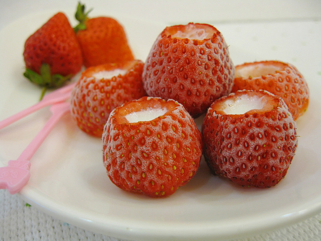 草莓煉乳冰