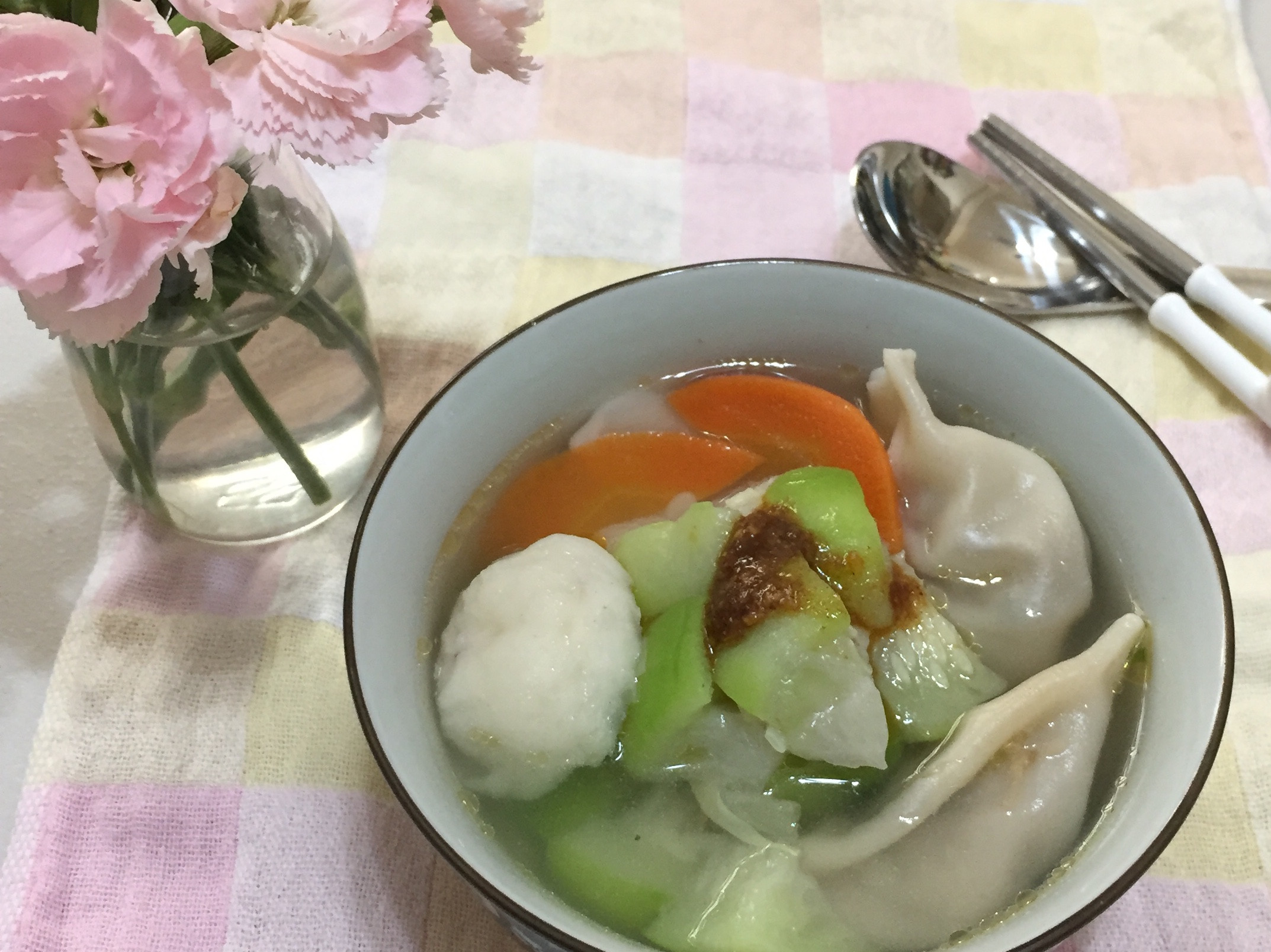 絲瓜水餃湯