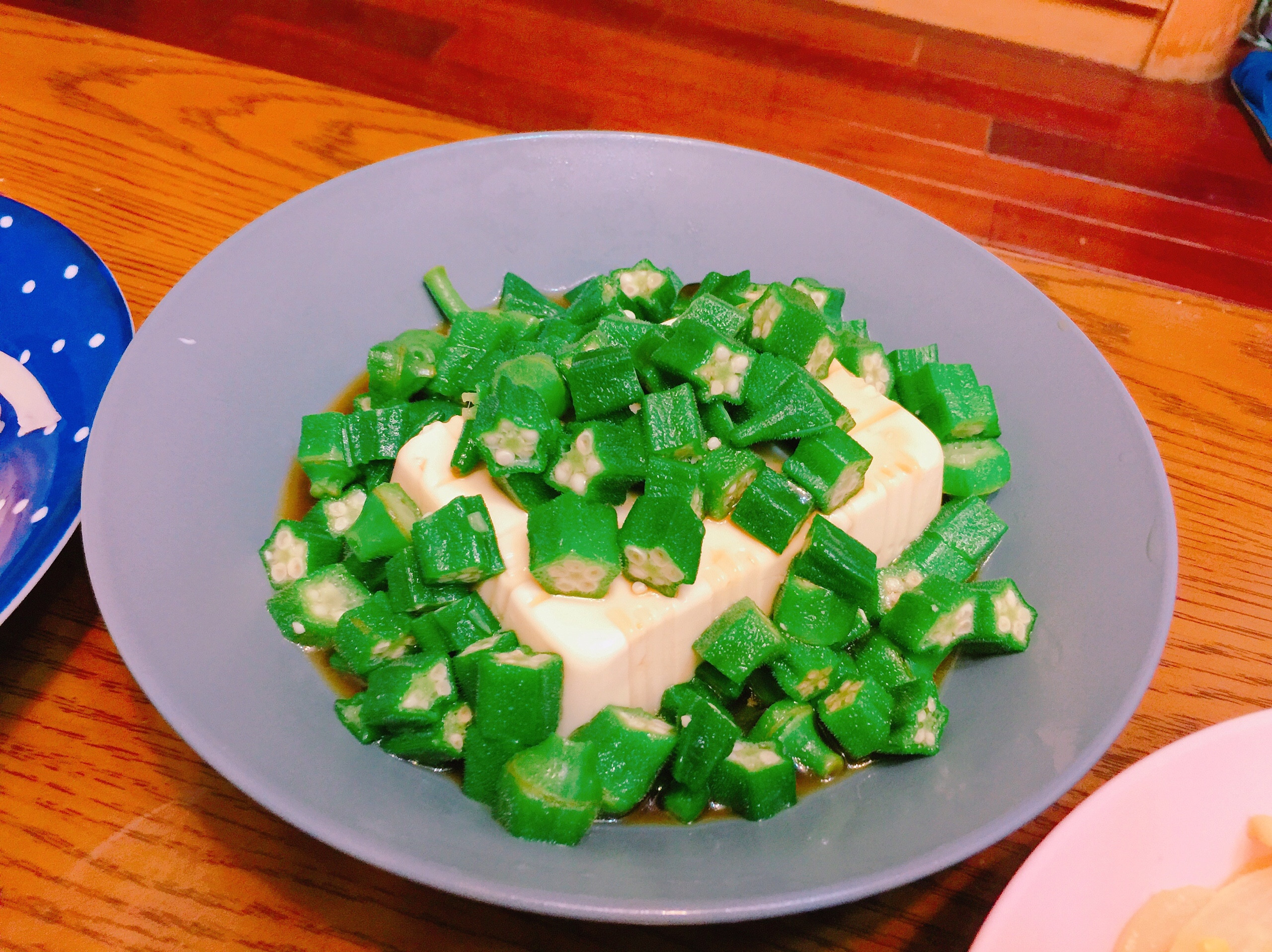 涼拌秋葵豆腐