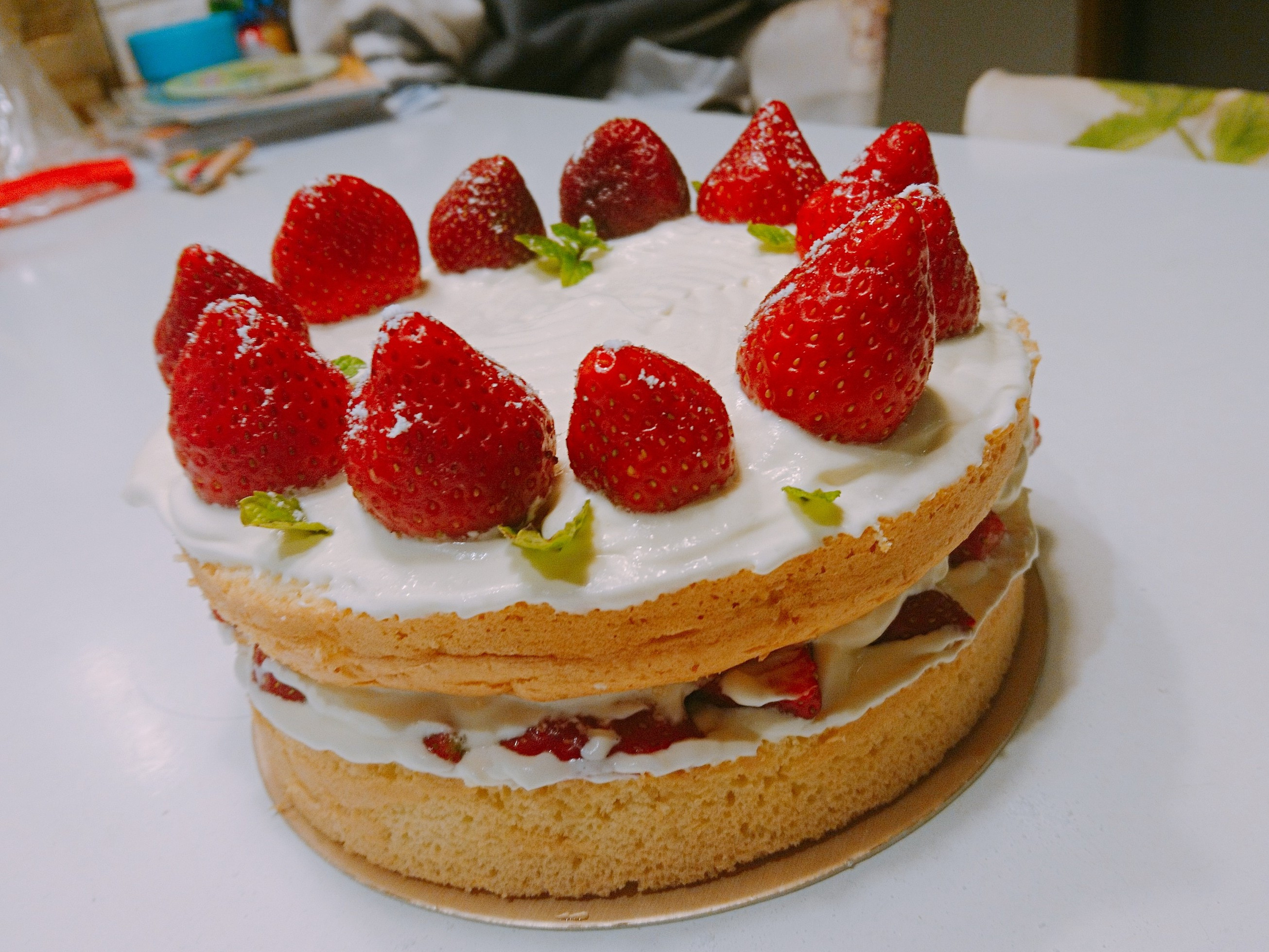 爱厨房的幸福之味: 草莓戚风蛋糕 Stawberry Chiffon Cake