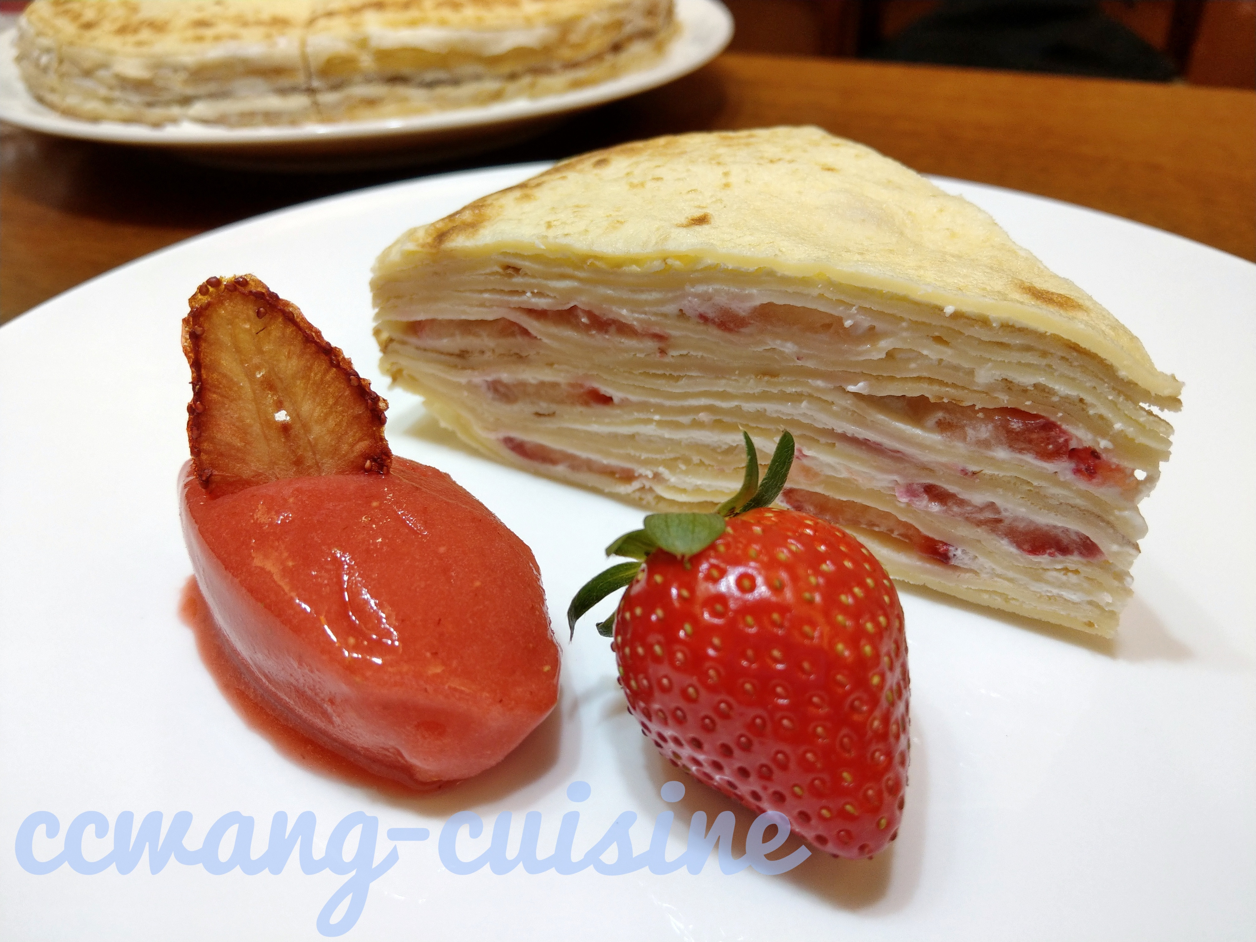 草莓三重奏：法式千層蛋糕，雪酪，脆片