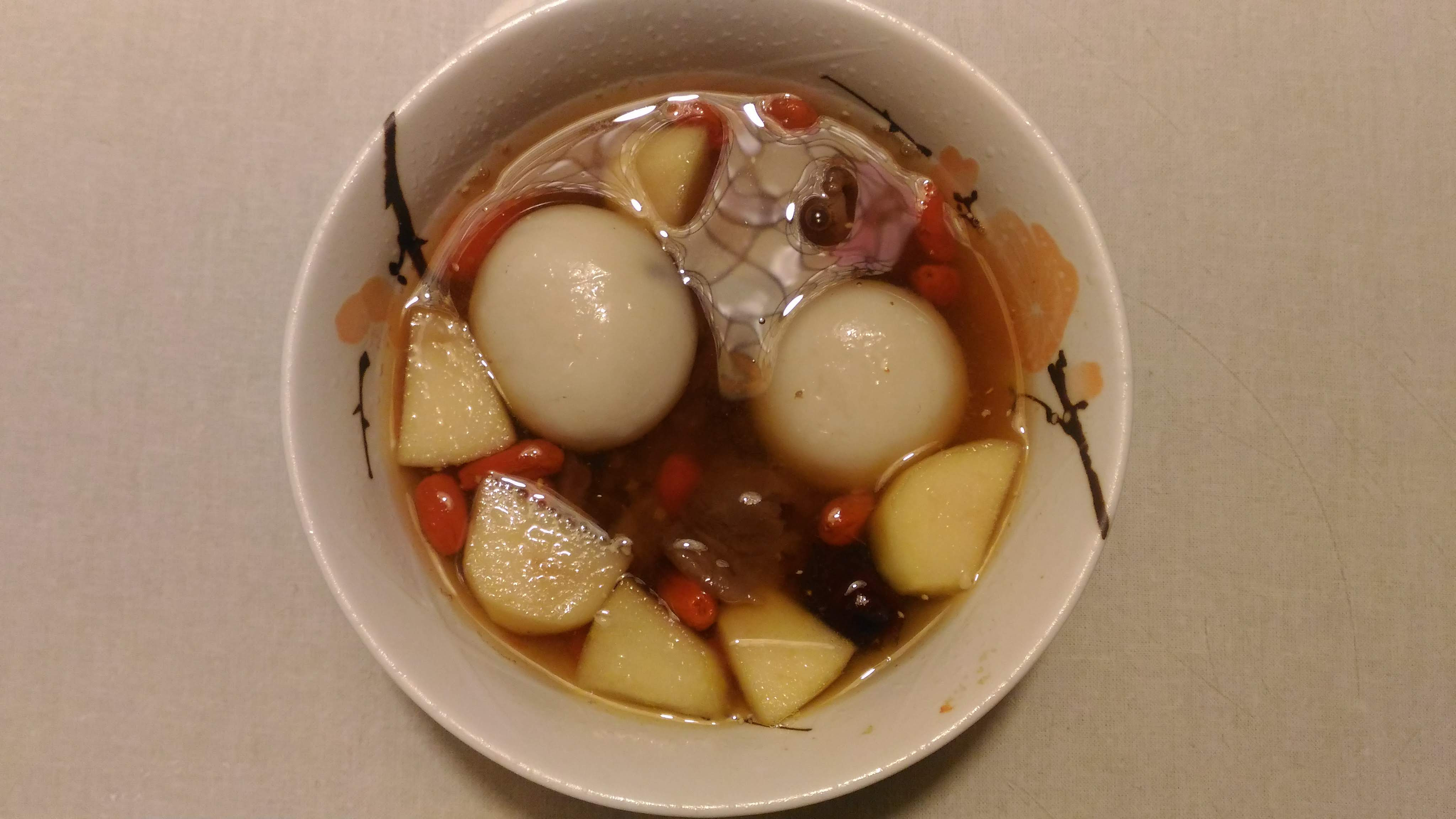 *暖胃 桂圆红枣芝麻汤圆*