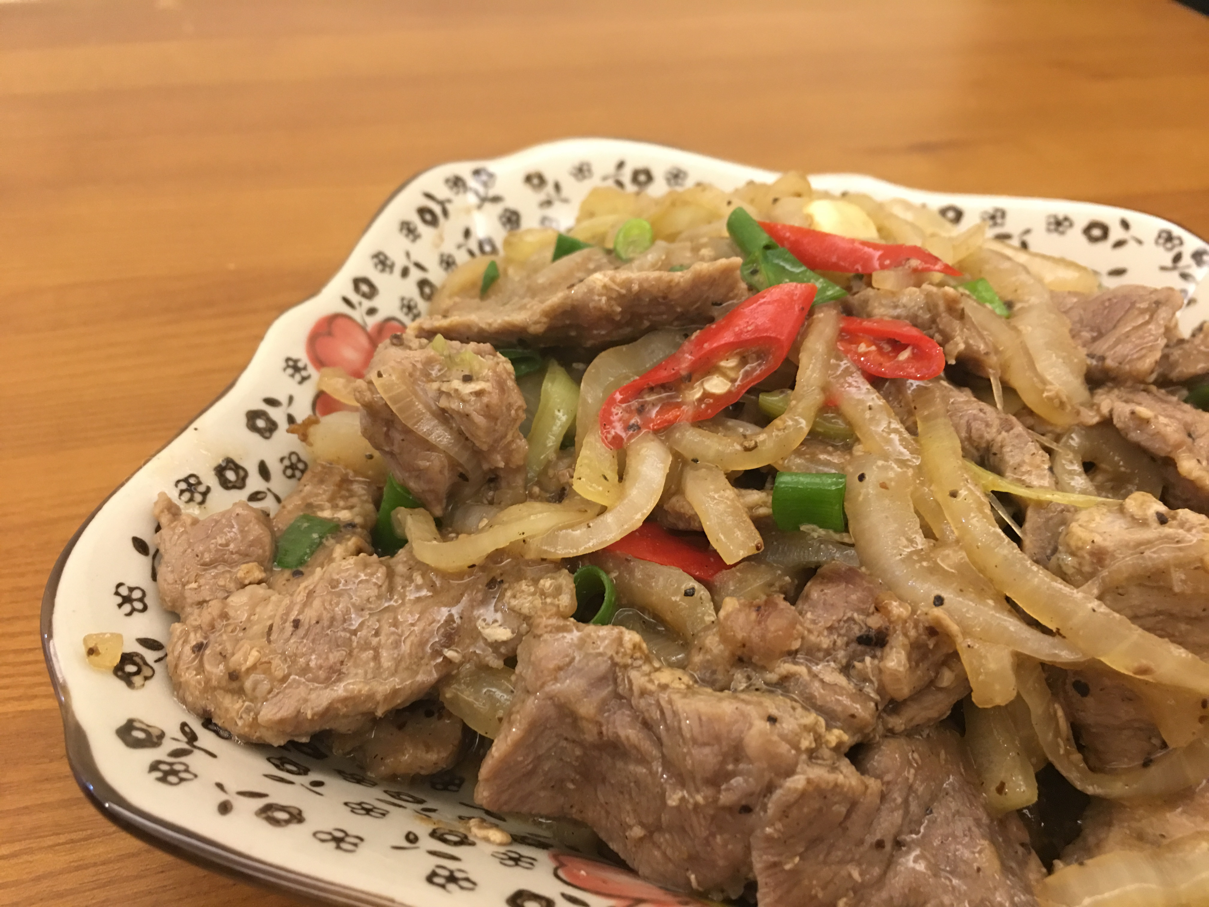 牛肉の黒胡椒炒め 2～3人前 - 中華料理 青羅