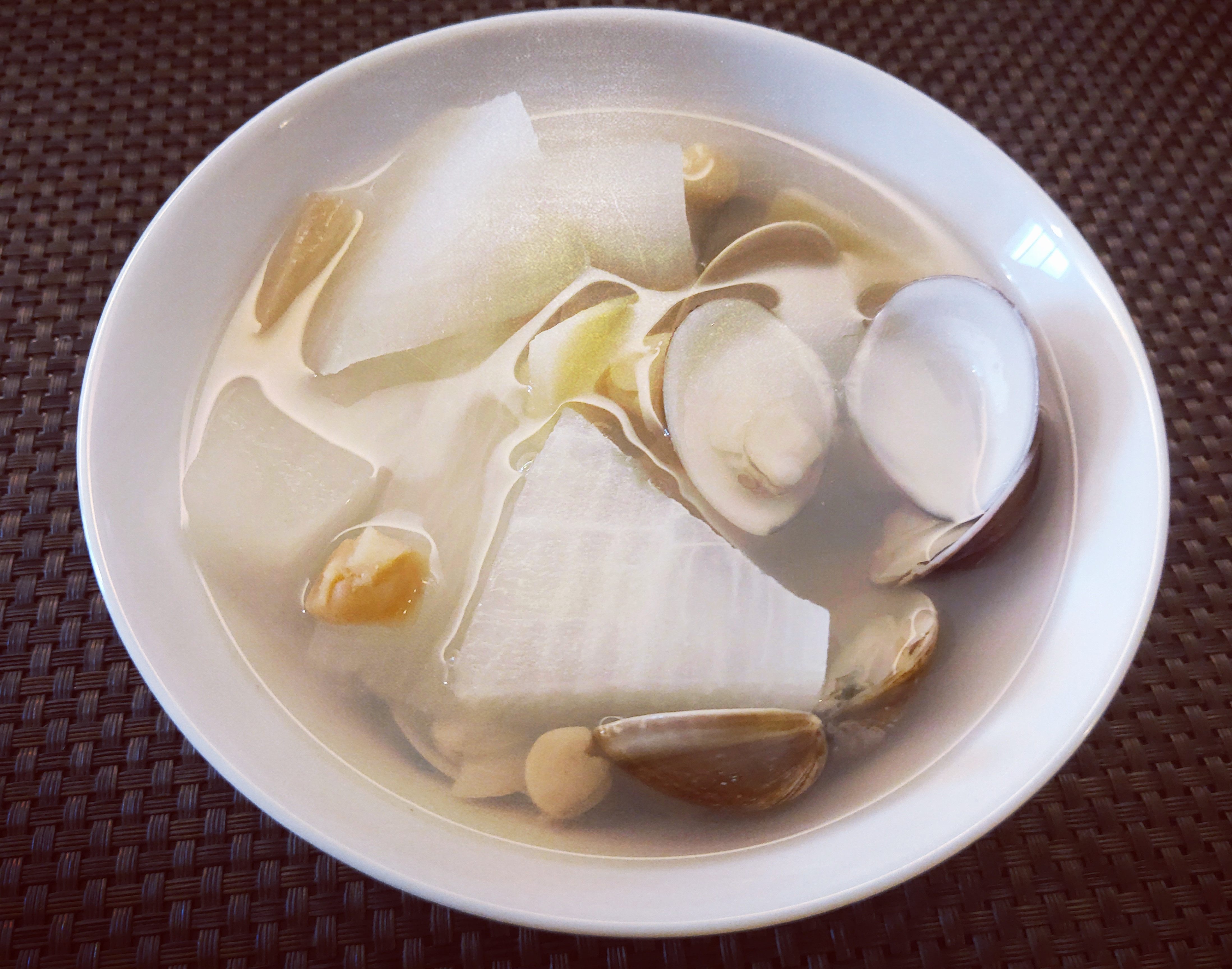 蛤蜊干貝蘿蔔湯（電鍋料理）