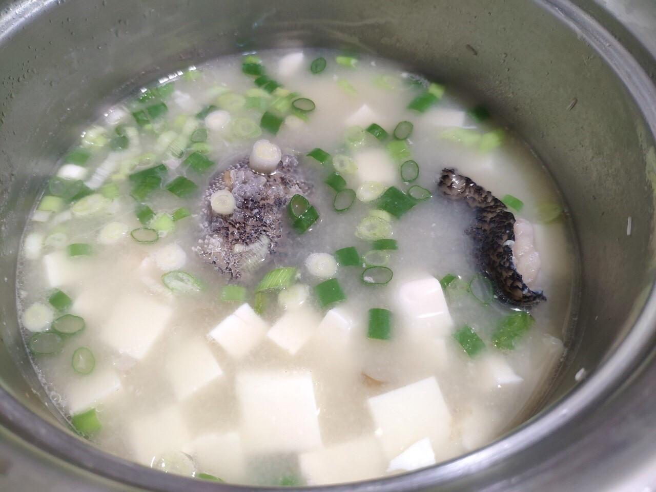 鱸魚味噌豆腐湯