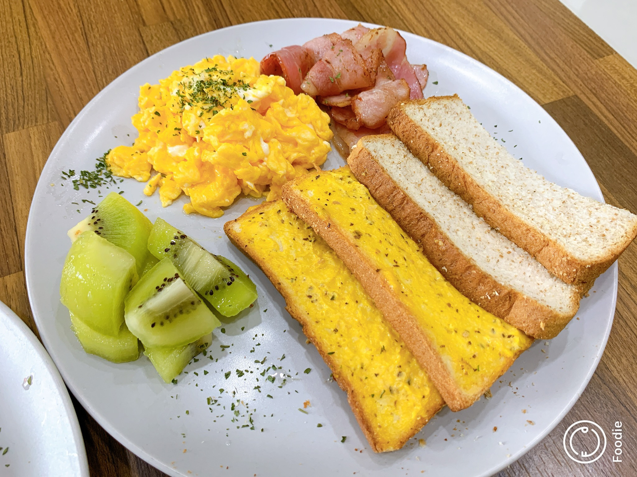 ZapPaLang: 元气早餐09 - 简易烤鸡蛋土司 Baked egg toast