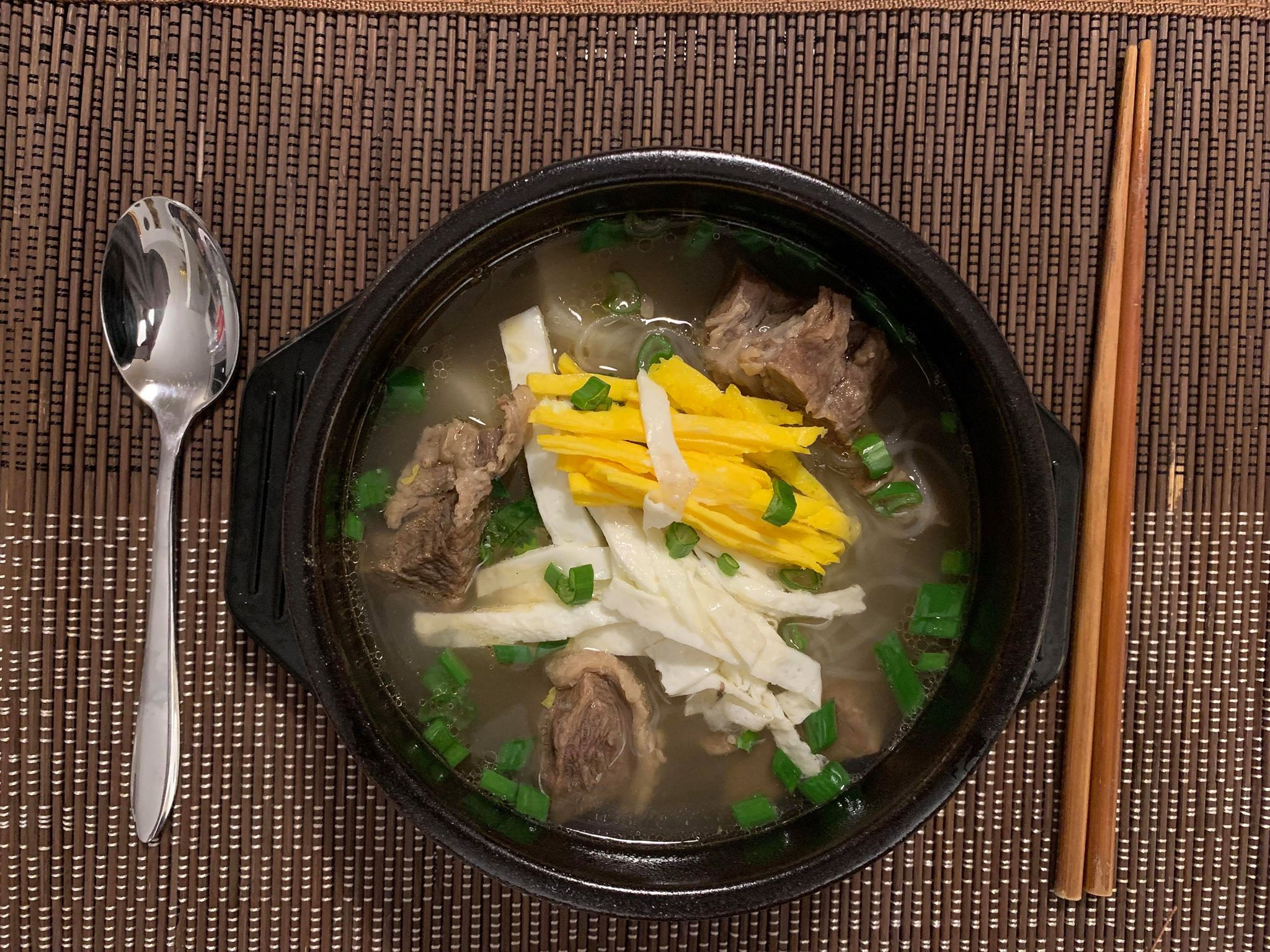 韓式牛骨湯 갈비탕