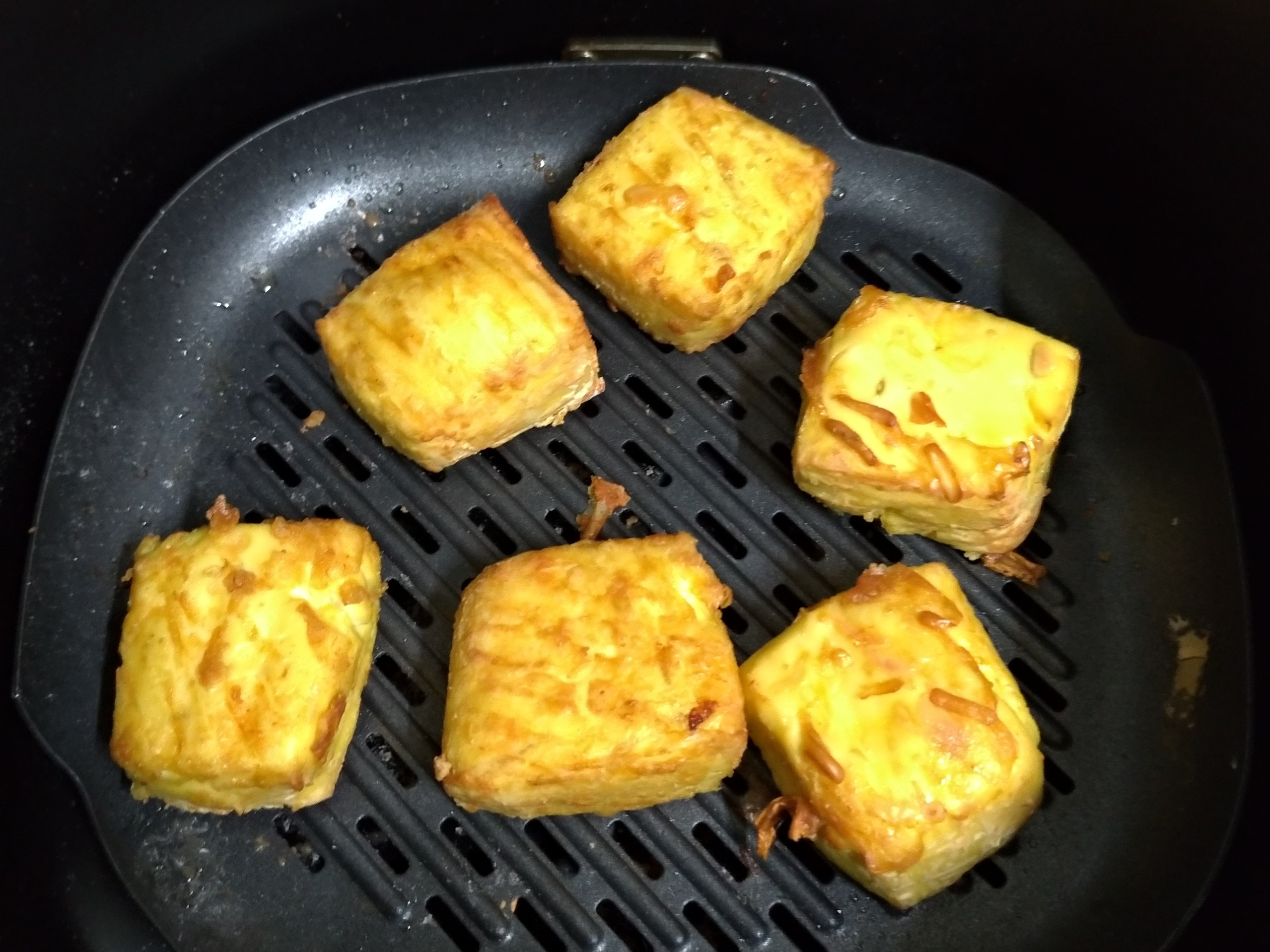氣炸鍋料理-酥炸雞蛋豆腐