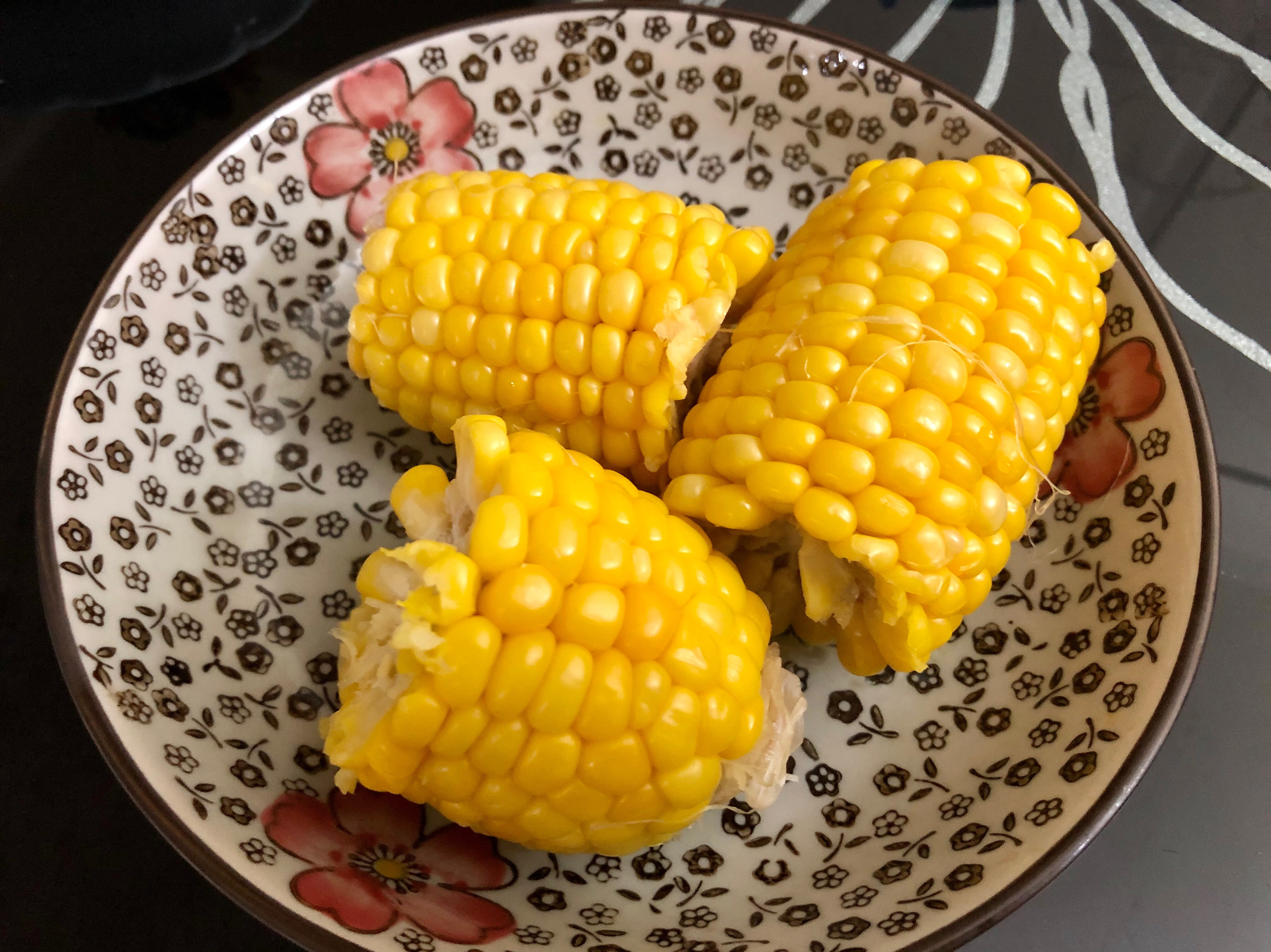 飛利浦萬用鍋-蒸香甜玉米