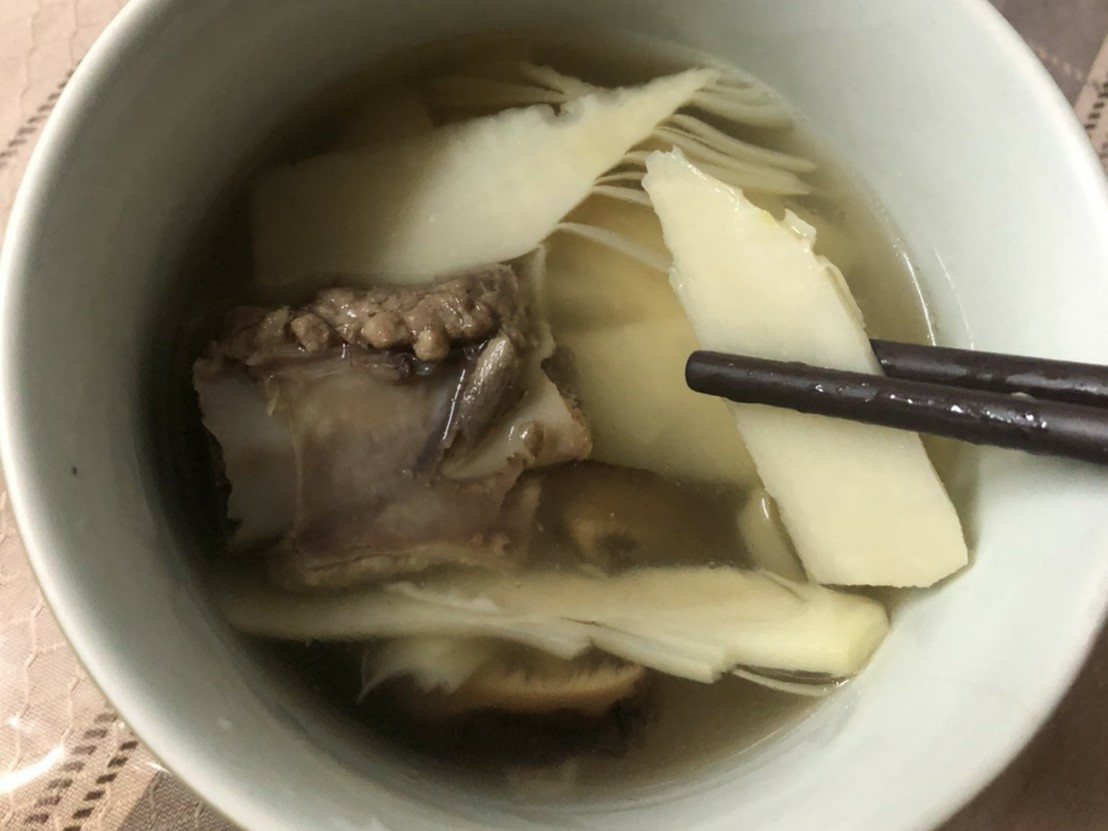 綠竹筍排骨湯