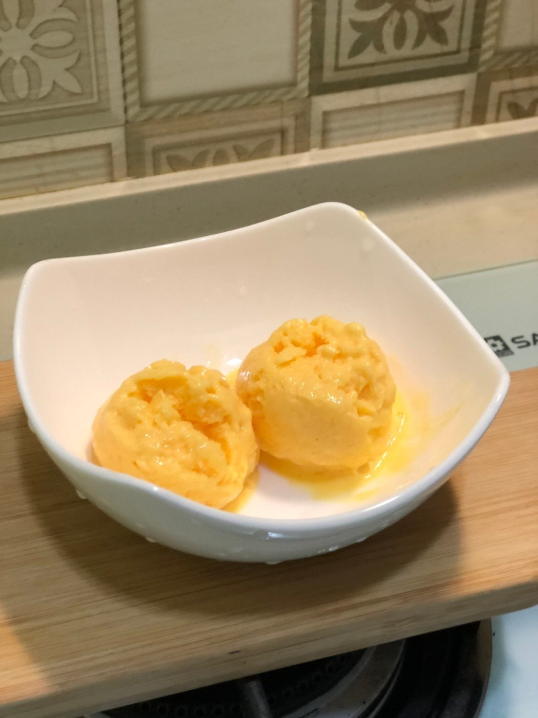 芒果優格冰淇淋(極致懒人版食譜😋)