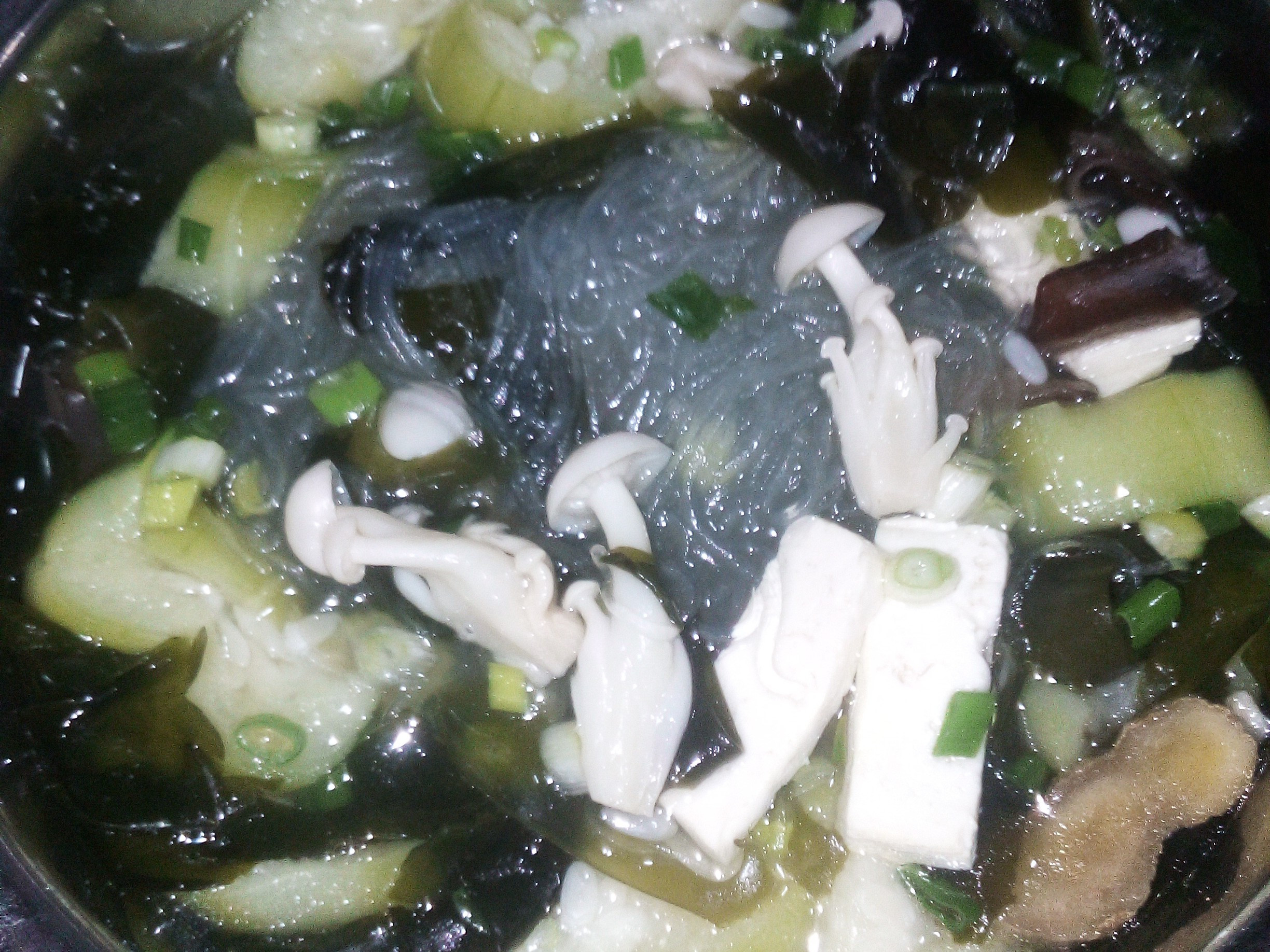 電鍋絲瓜海帶芽美白菇冬粉