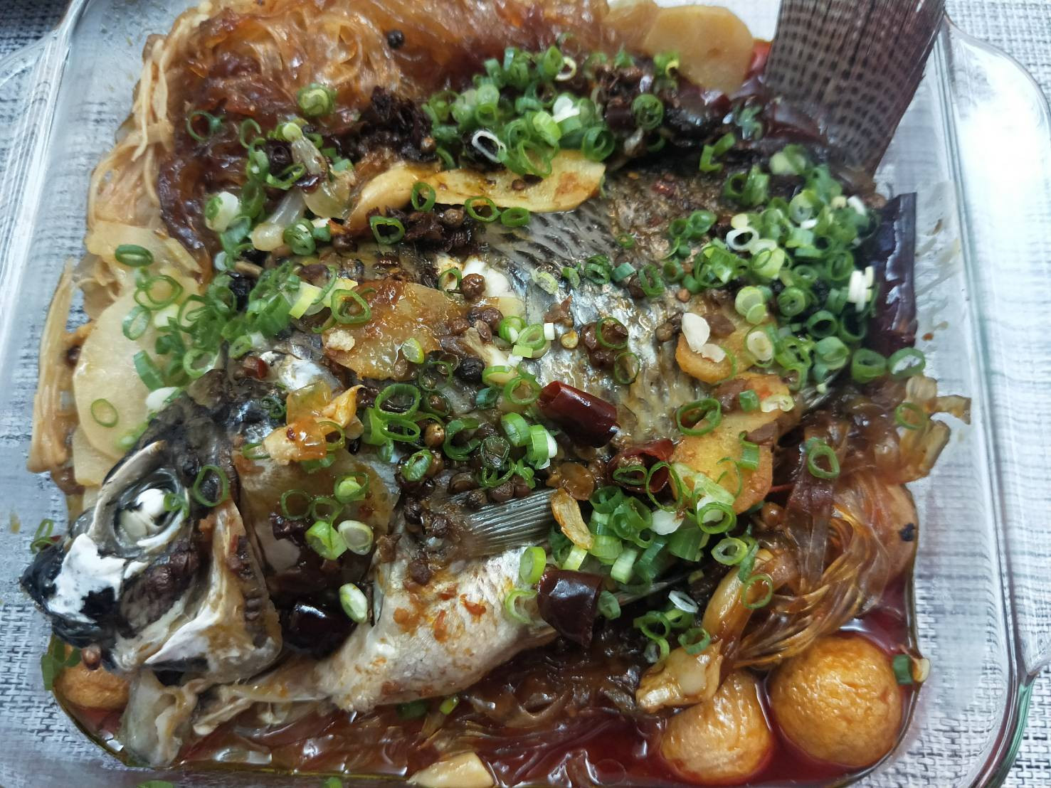 家常料理-飛利浦萬用鍋-水煮魚(吳郭魚)