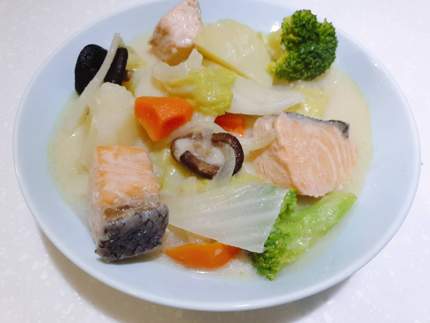 😋味噌奶油鮭魚燉菜😋