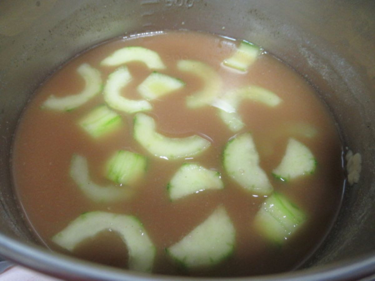 日式小黃瓜味噌湯
