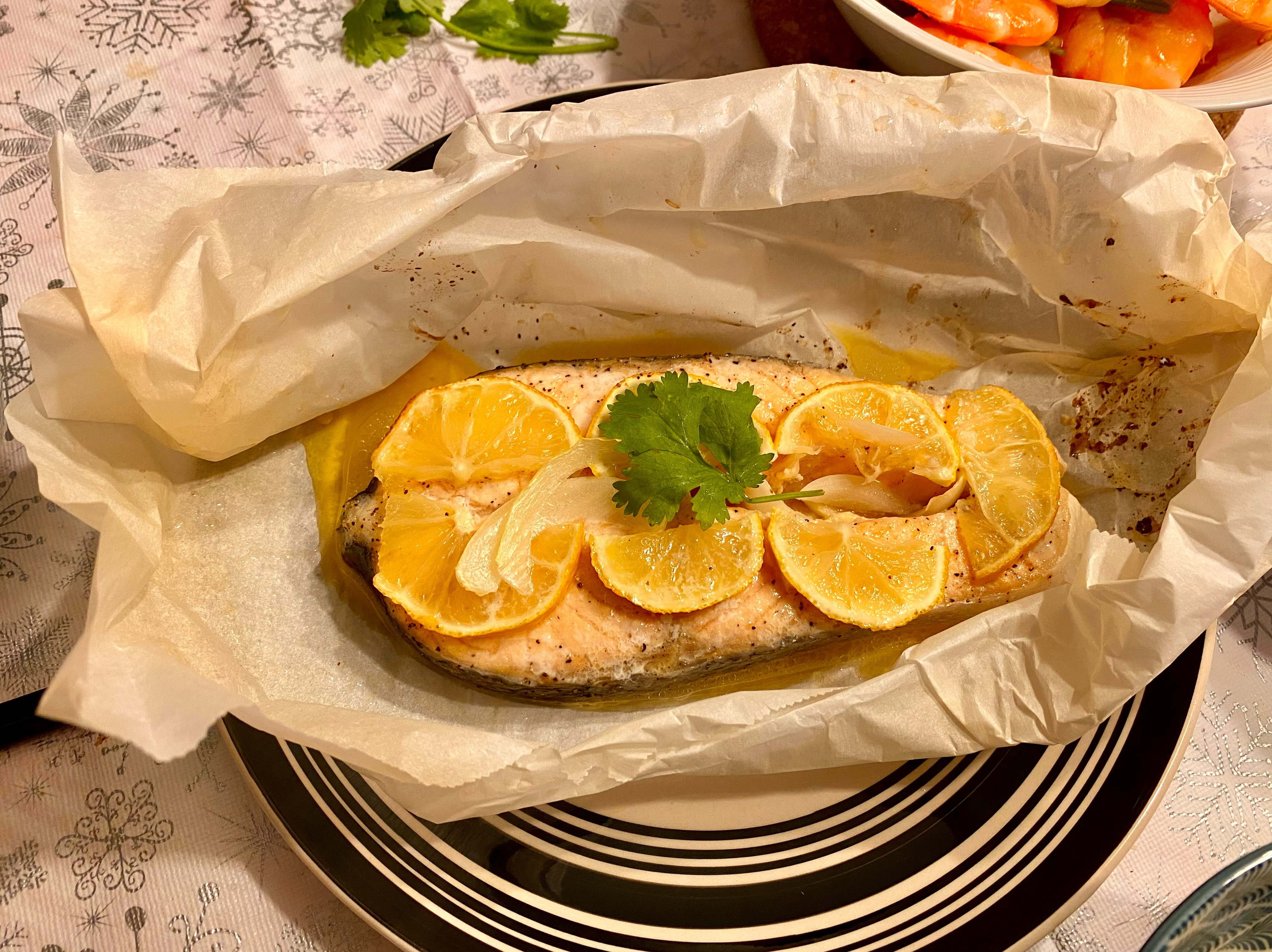 紙包檸檬奶油烤鮭魚