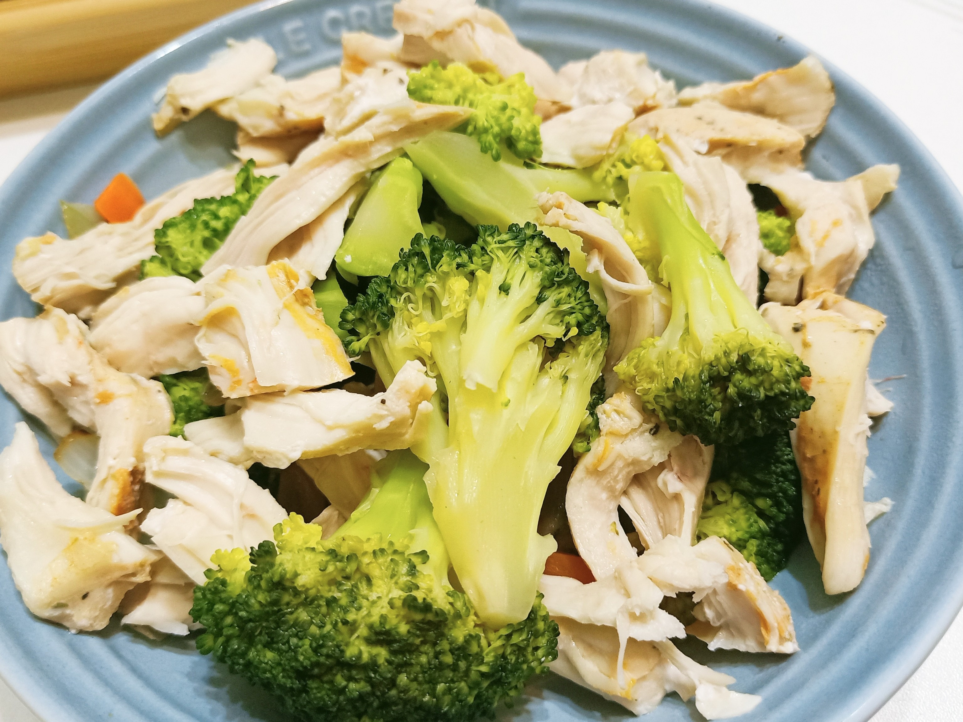 低脂減脂高蛋白健康餐~花椰菜手撕雞肉
