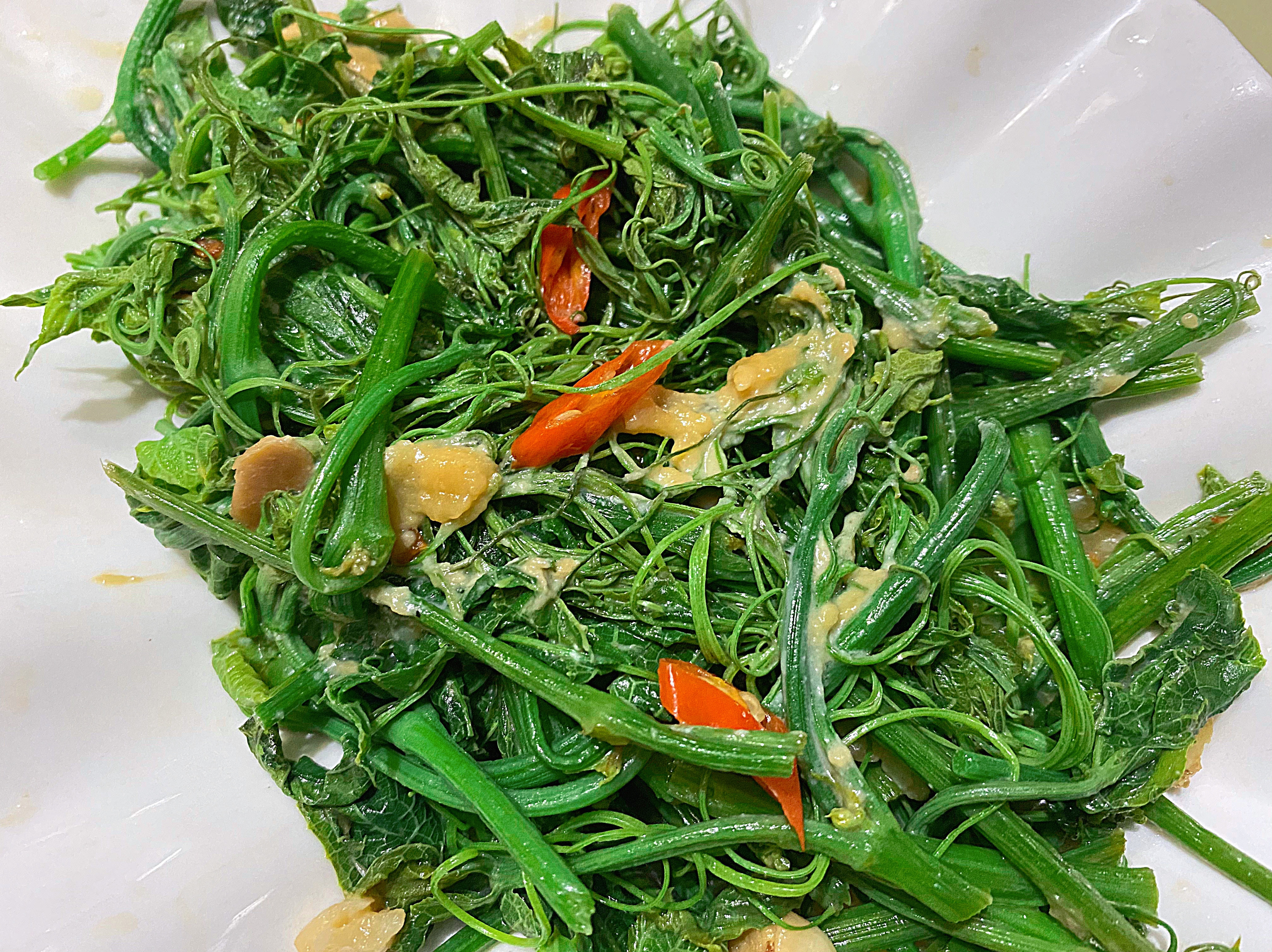 豆腐乳炒龍鬚菜