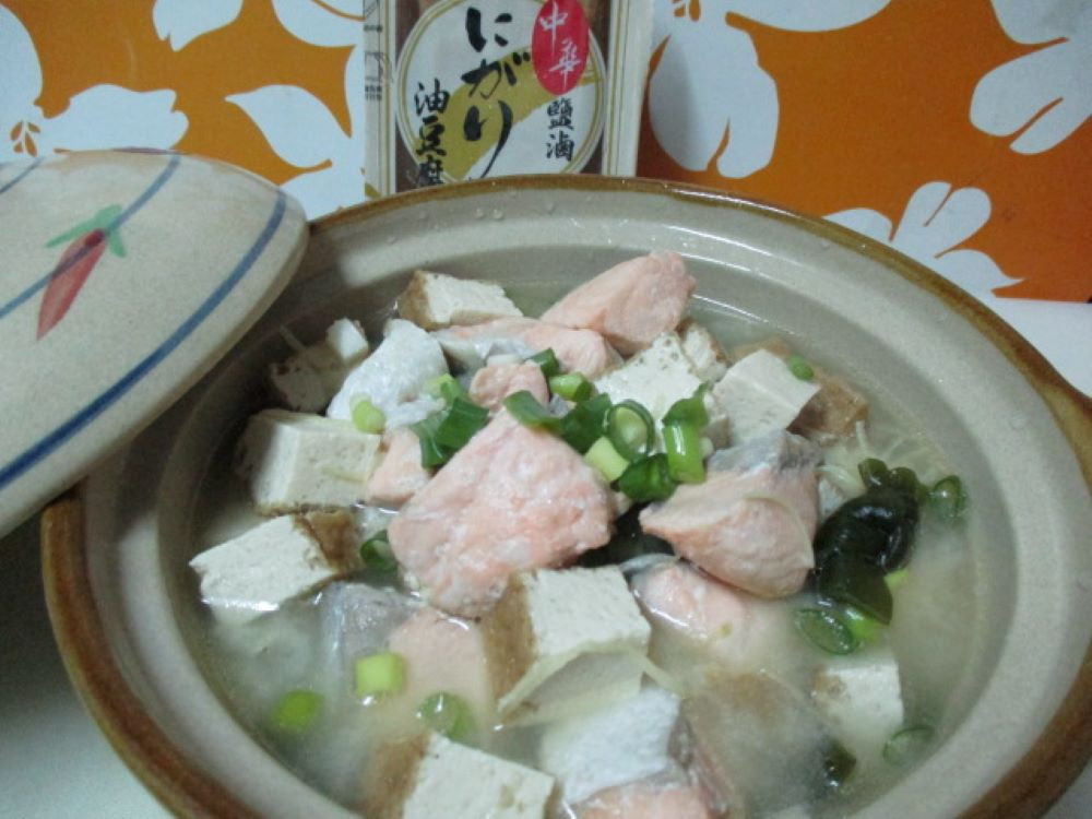 【中華鹽滷油豆腐】鮭魚油豆腐味噌湯