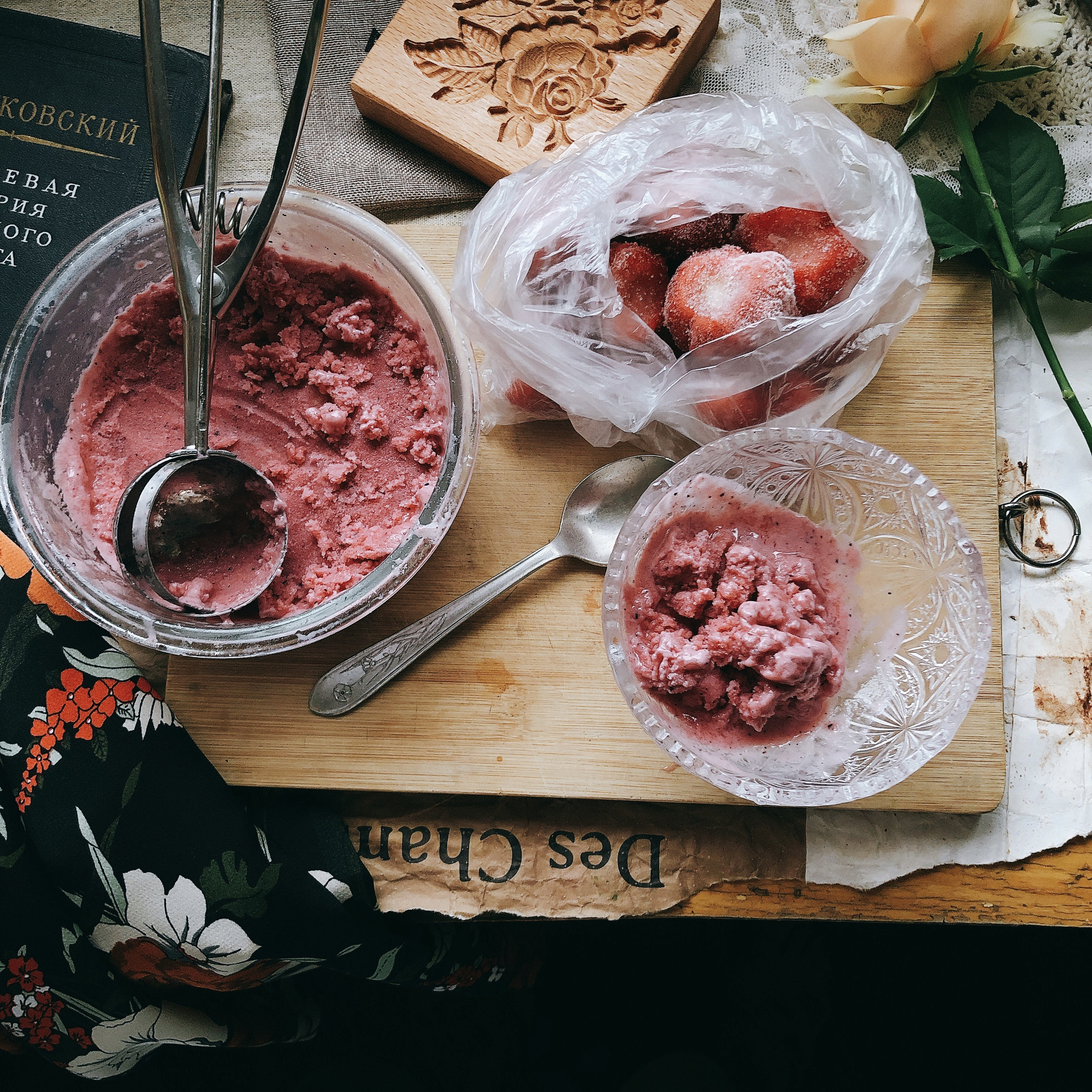 「奶昔&雪葩」冷凍草莓的2種吃法