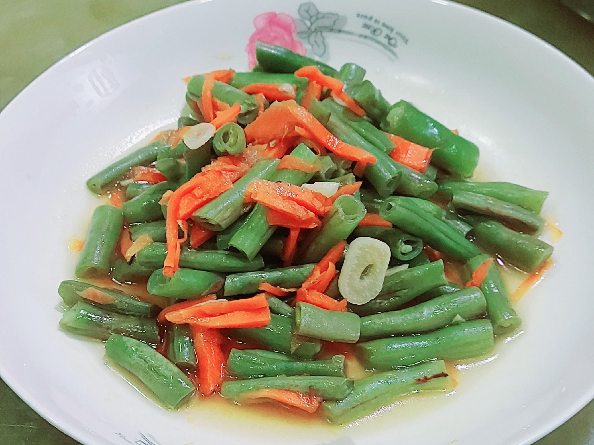 胡萝卜炒豆子,胡萝卜炒豆子的家常做法 - 美食杰胡萝卜炒豆子做法大全