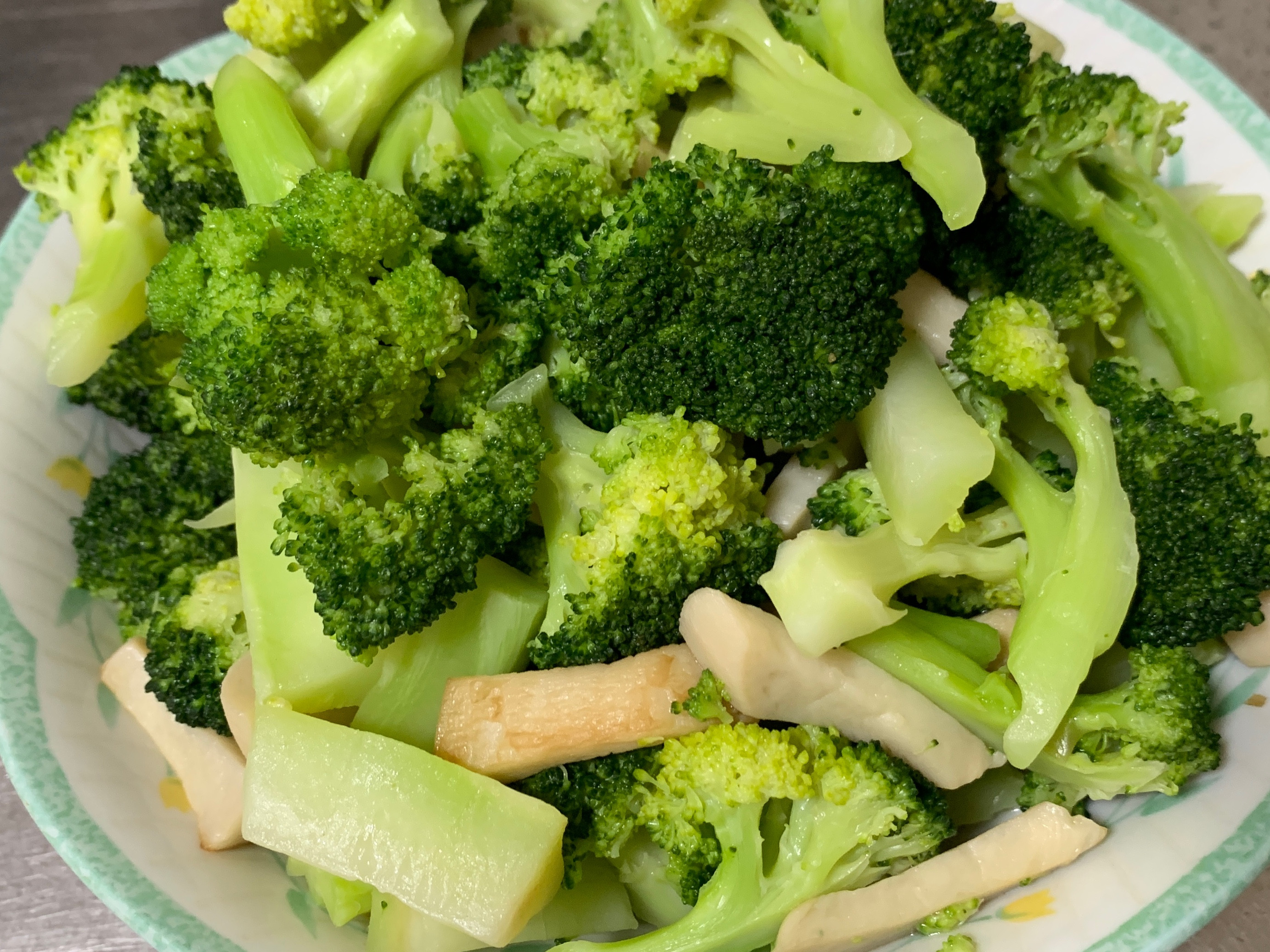 蒜香菇菇炒綠花椰菜by Jcc 愛料理