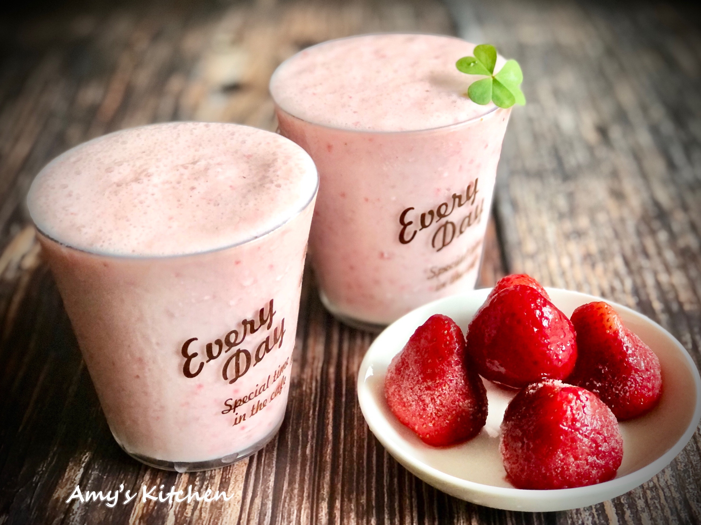 草莓優酪乳 / 健康飲品