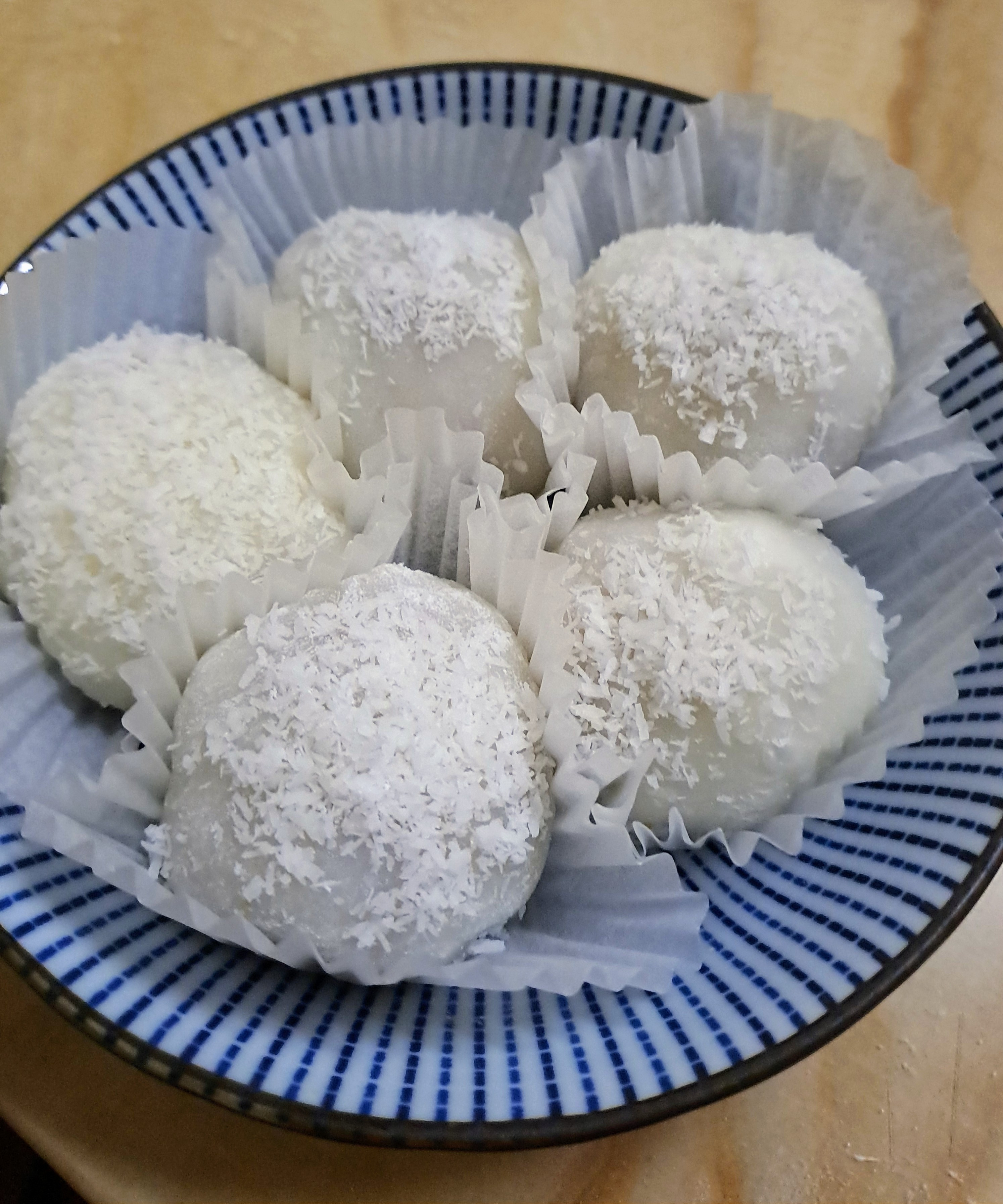 鹹麻糬 by Lulu Chen