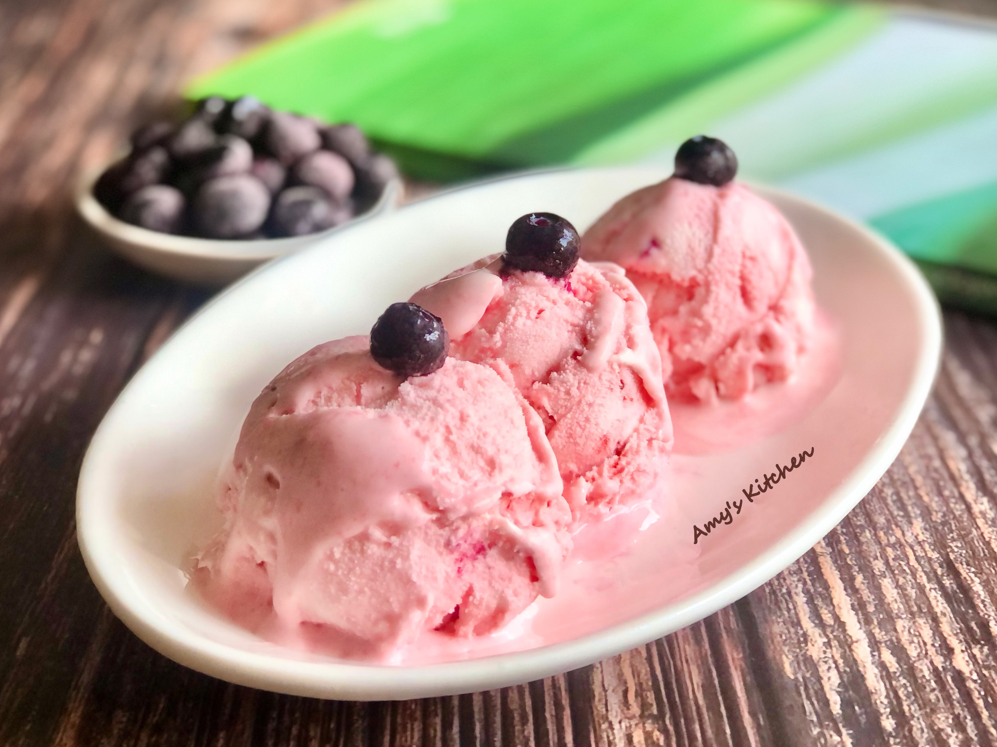 莓果冰淇淋 / 簡單甜點
