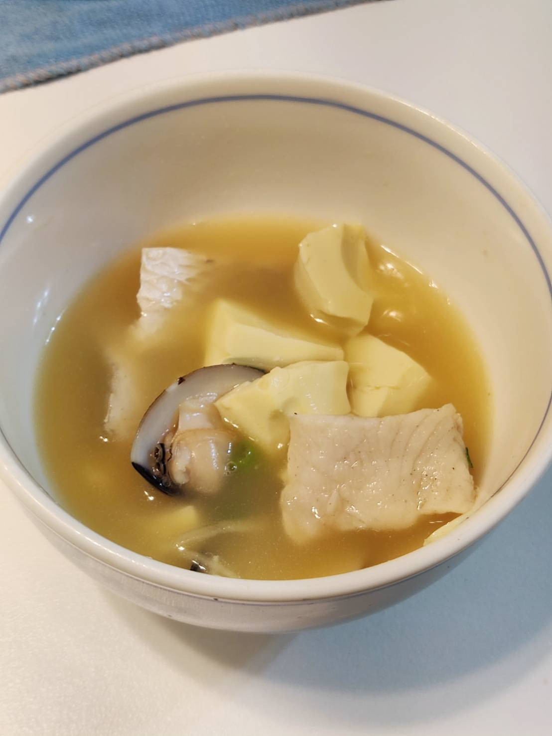 蛤蜊鮮魚湯