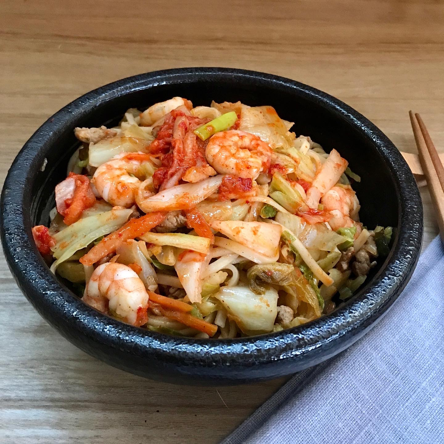 韓式泡菜炒麵