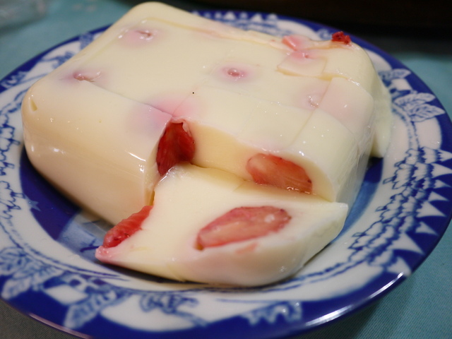 獨創草莓奶凍食譜-春季限定料理