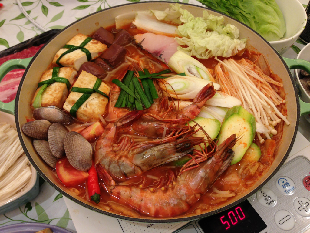 韓式蔬菜海鮮泡菜鍋